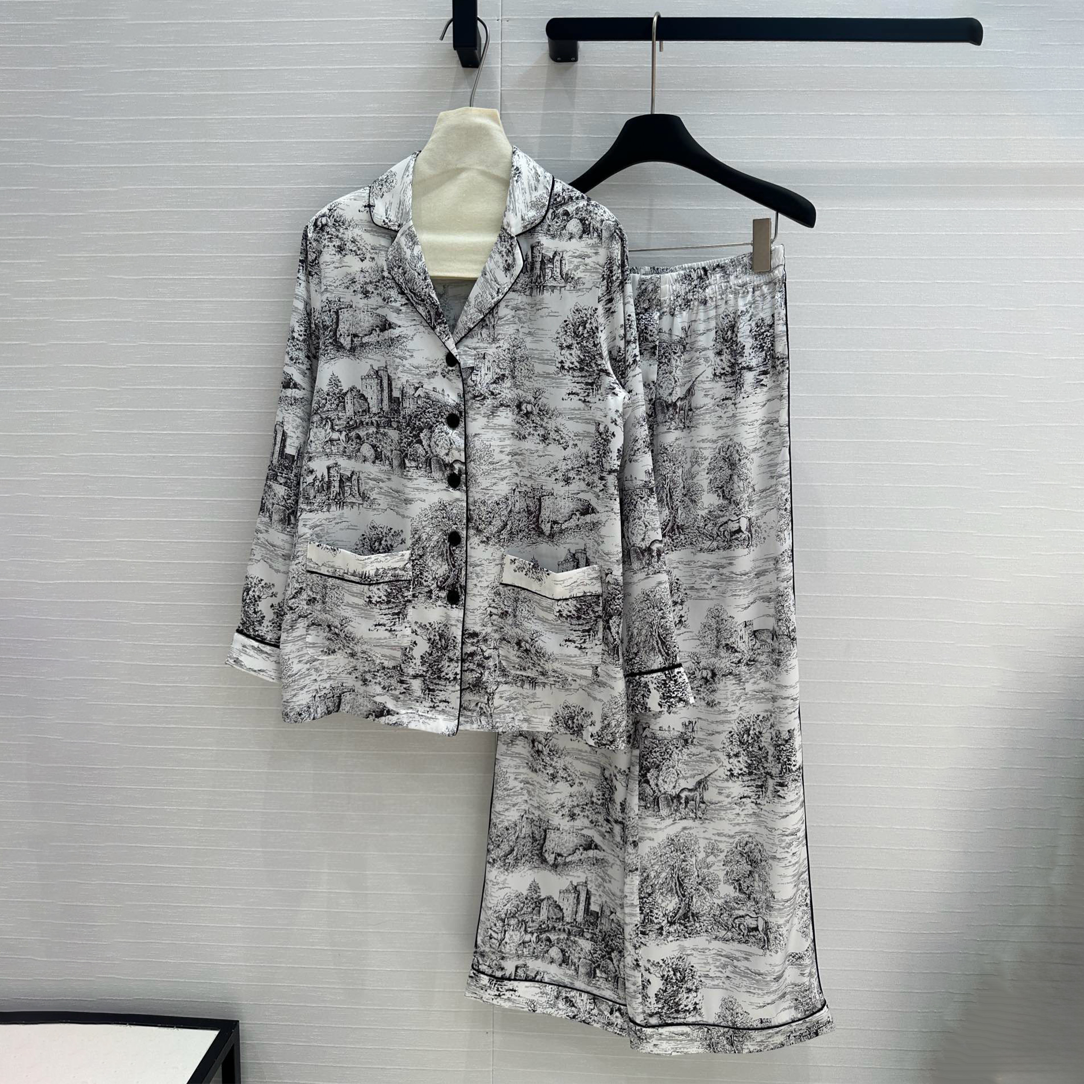 NIGO Dior Women's Reverse Garden Jungle Pattern Printed Series Set Black And White Colour Blocking Fashionable Temperament Pajamas Lapel Shirt Homewear Straight Trousers Pants Comfort Suit Set #nigo71966