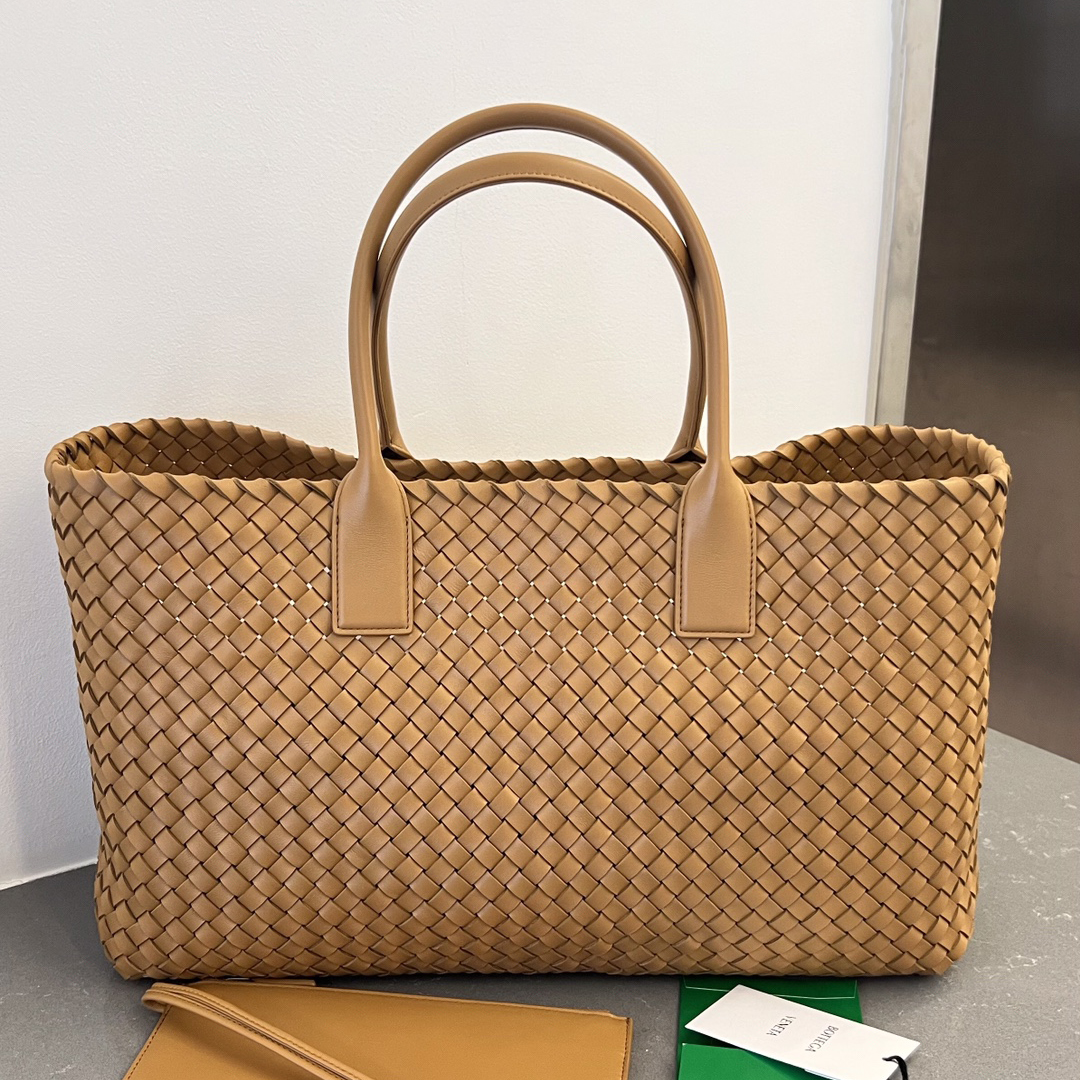 NIGO Bottega Veneta Women's Solid Color Sheepskin Woven Shopping Bag Shoulder Handbag Bag Bags #nigo75333