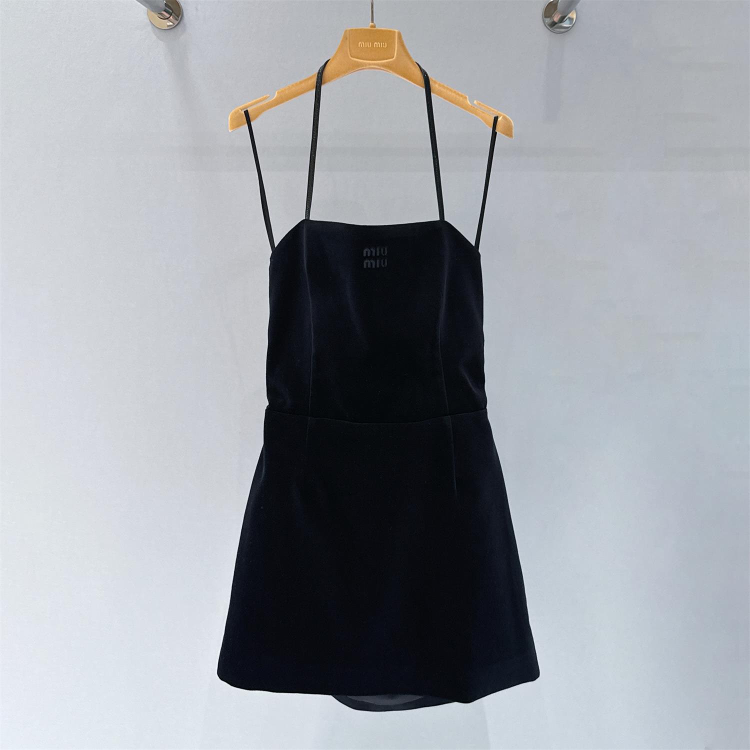 NIGO MiuMiu Women's Summer Embroidered Letter Logo Solid Color Stretch Velvet Sleeveless Dresses #nigo75386