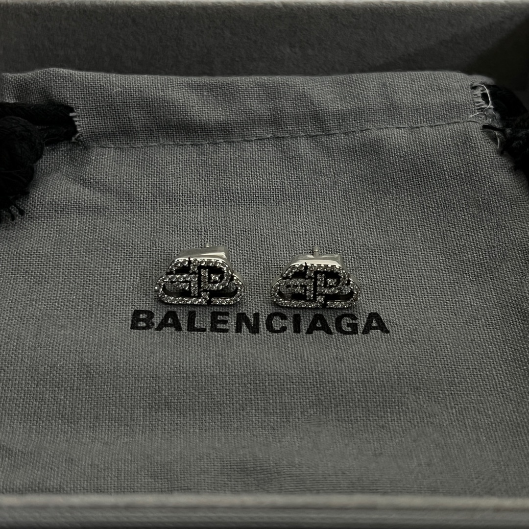 NIGO Balenciaga Women's Metal Brass Full Diamond BB Solid Color Stud Earrings Jewelry #nigo75489