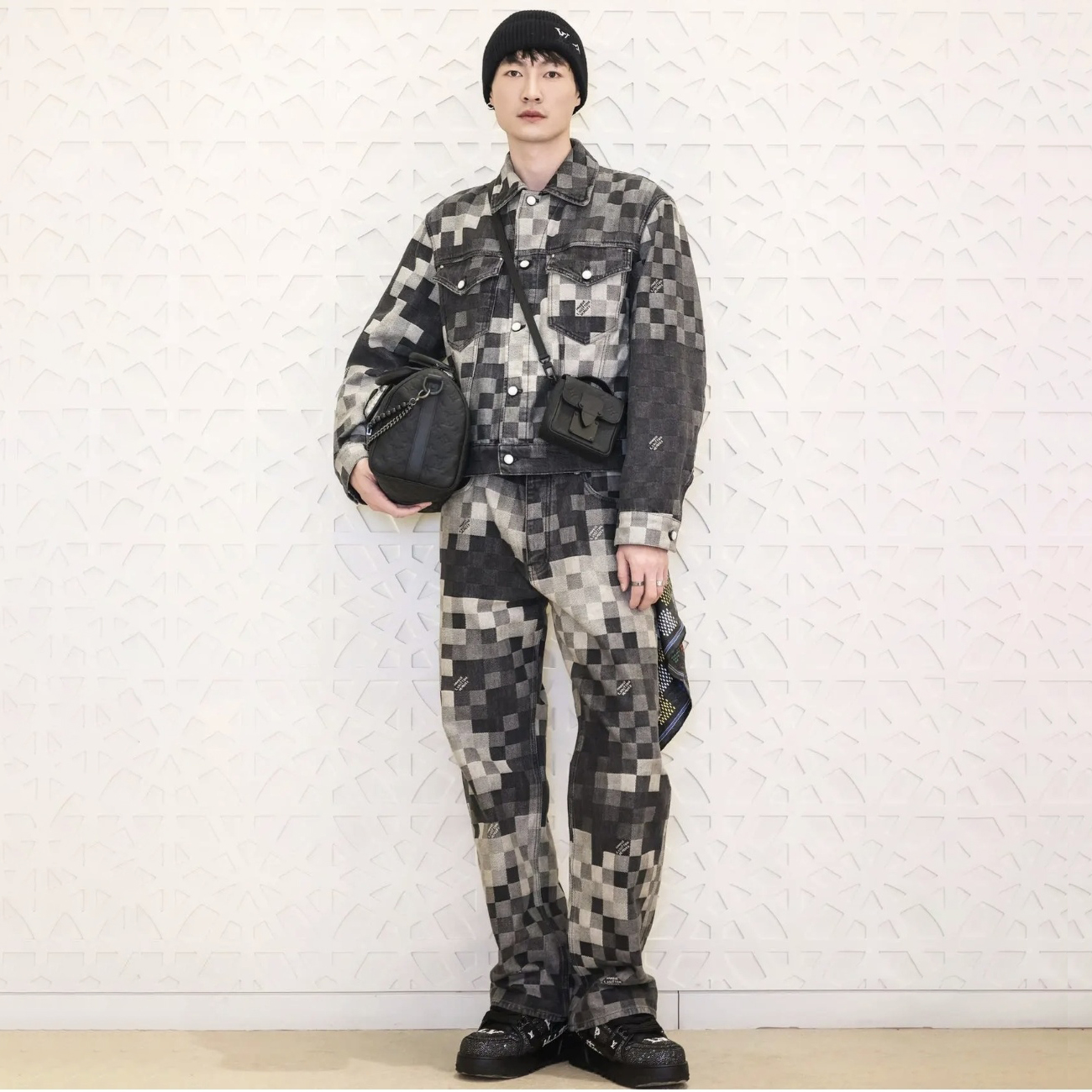 NIGO Louis Vuitton Men's Fall And Winter Black And White Plaid Old Print Single Breasted Long Sleeved Denim Jacket Straight Jeans Pants Suit Set #nigo75477