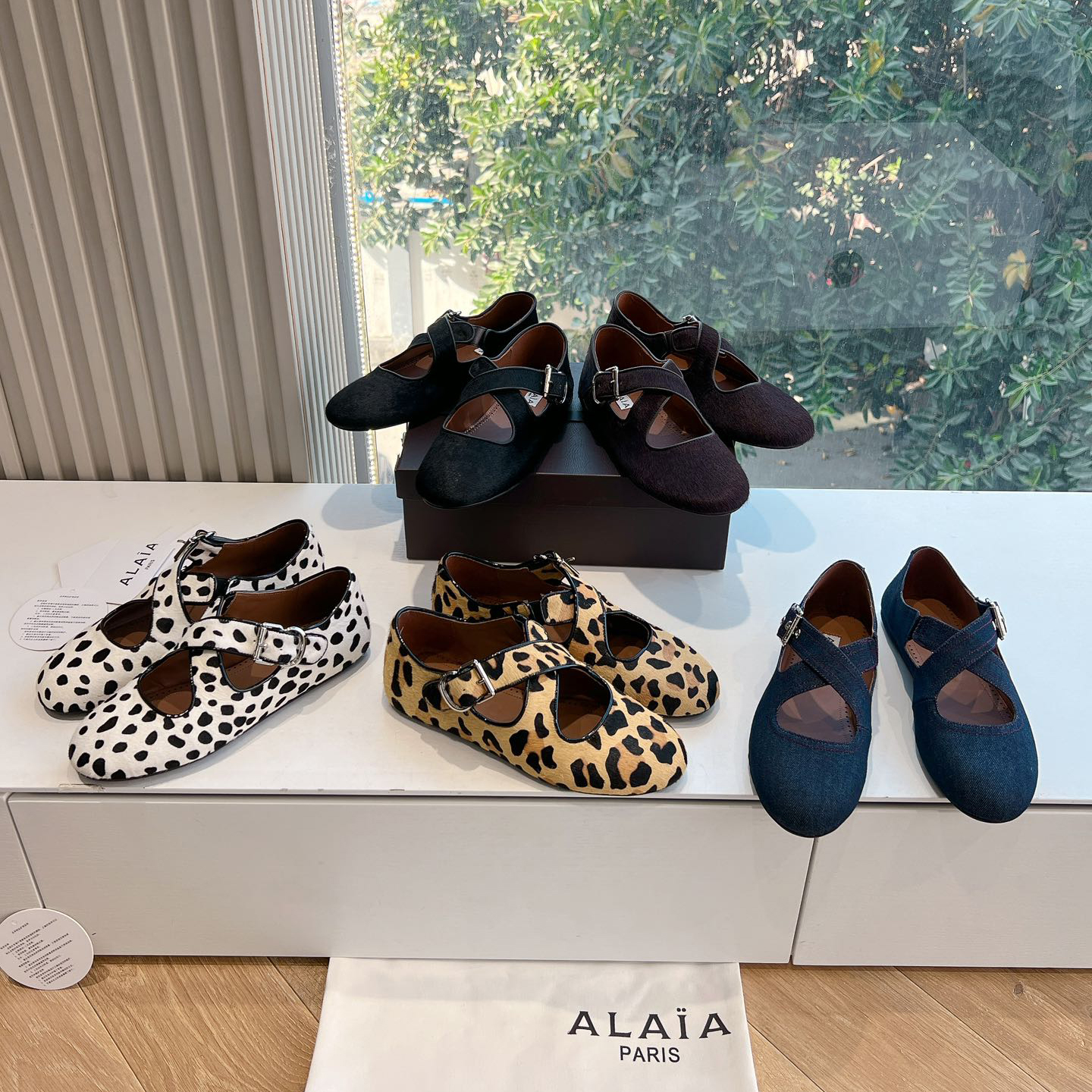 NIGO Alaia Women's Spring And Summer Calfskin Round Head Buckle Casual Flat Ballet Shoes #nigo75564