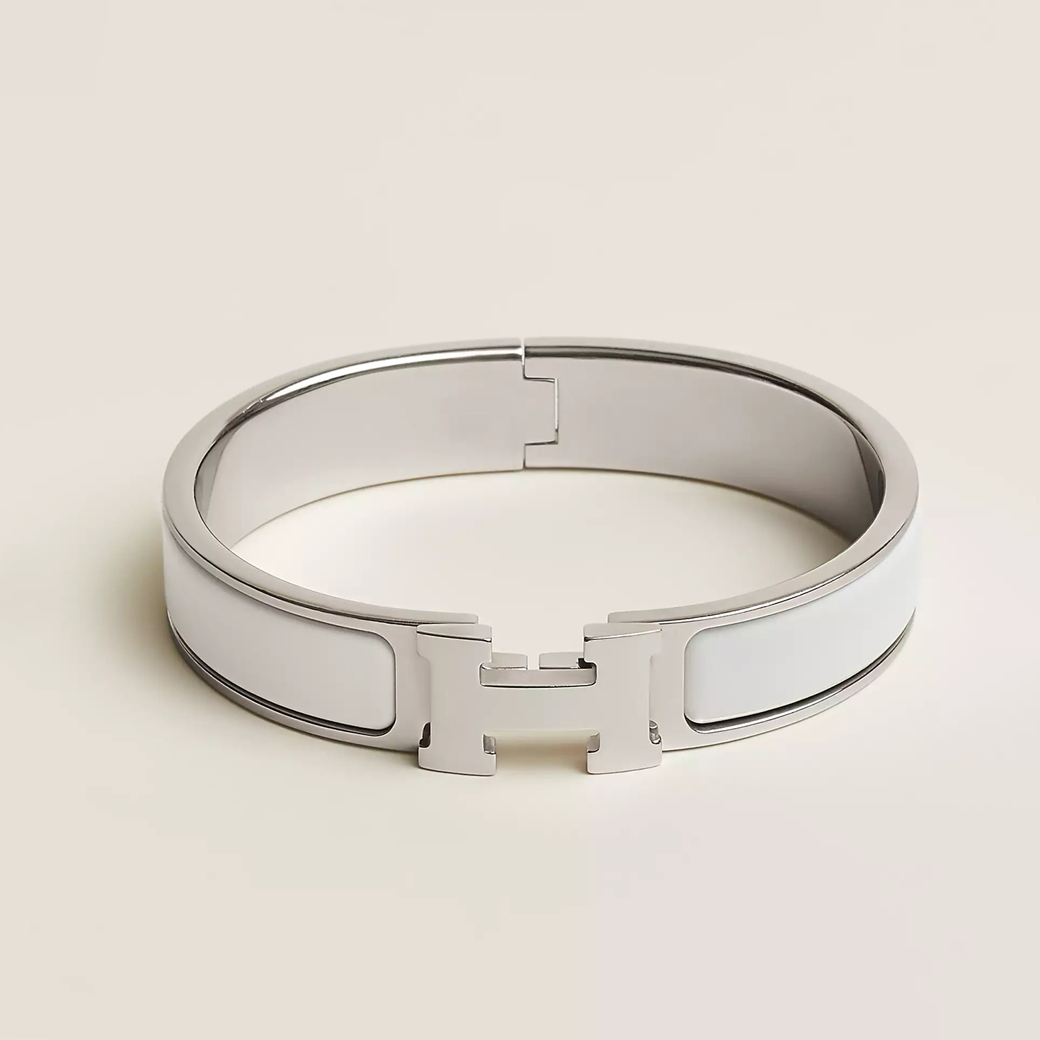 NIGO Hermes Clic H Men's and Women's Enamel and Metal Iconic H Clasp Bracelet Jewelry Accessories #nigo75598