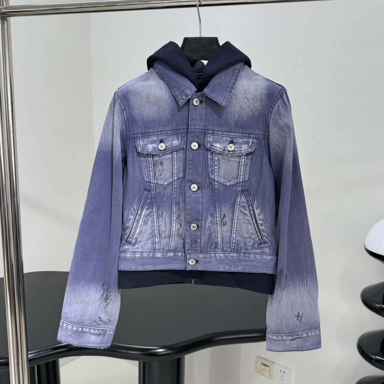 NIGO Balenciaga Women's Spring And Fall Blue Patchwork Sweater Denim Single Breasted Hooded Long Sleeved Jacket Graffiti Pattern Jeans Pants Suit Set #nigo75618