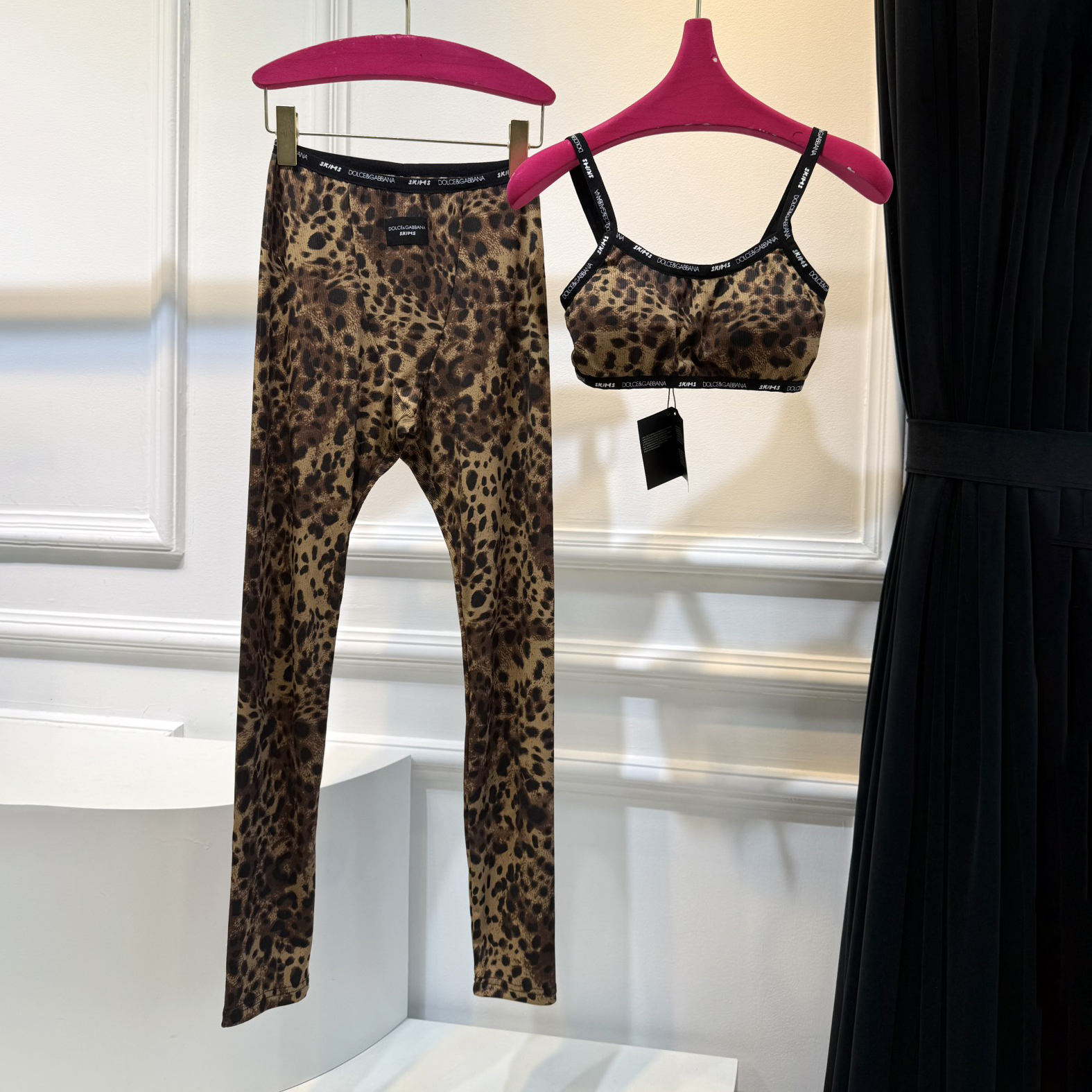 NIGO Dolce&Gabbana Women's Summer Leopard Print Adjustable Shoulder Strap Bra Slim High Waist Casual Pants Set Suit #nigo75621