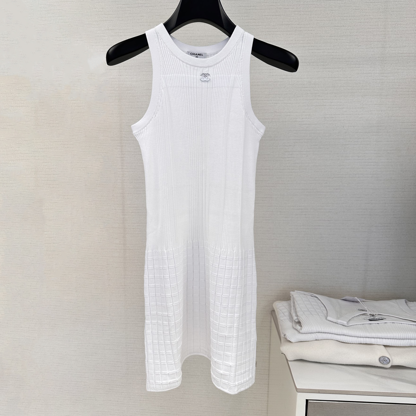 NIGO Chanel Women's Summer Solid Color Round Neck Sleeveless Knit Dresses #nigo75643