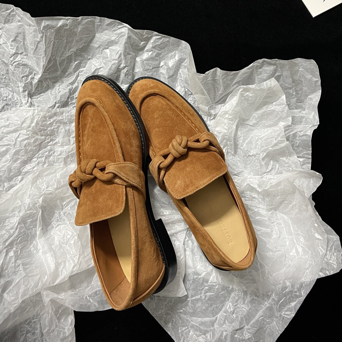 NIGO Bottega Veneta Men's Spring/Summer Solid Color Suede Round Head Over-Toe Loafers Shoes #nigo75651