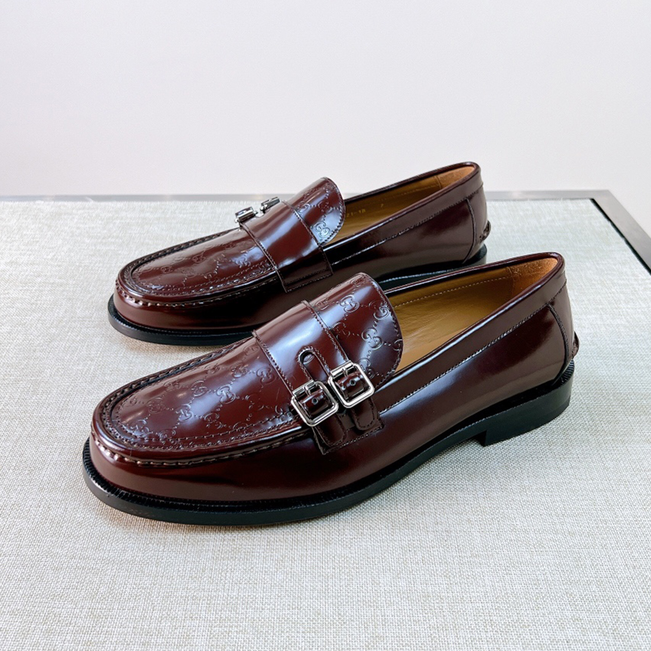 NIGO Gucci  Men's Spring And Summer Fashion Buckle Loafers Temperament Comfortable Cowhide Embossed Casual Shoes #nigo81132