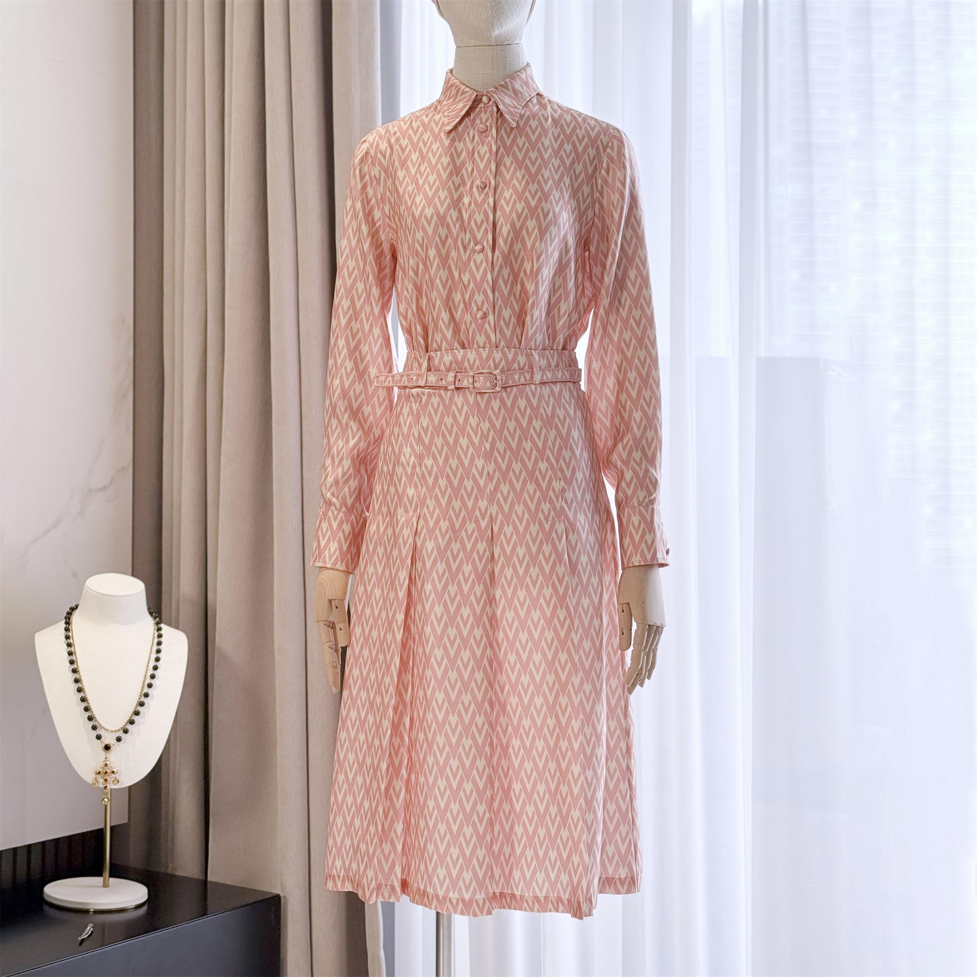 NIGO Valentino Women's Spring/Summer Solid Color Silk Buttoned Long Sleeve Blouse with Belt & Casual Short Skirt Set - Effortless Chic Outfit #nigo75693