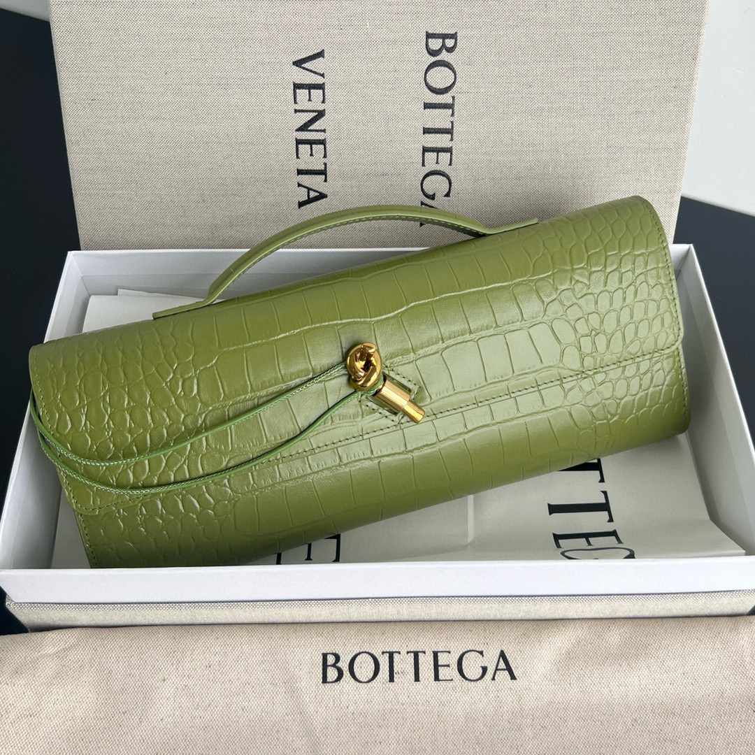 NIGO Bottega Veneta Andiamo Women's Solid Color Crocodile Leather Clutch Bag With Metal Clip Closure Bags #nigo75797