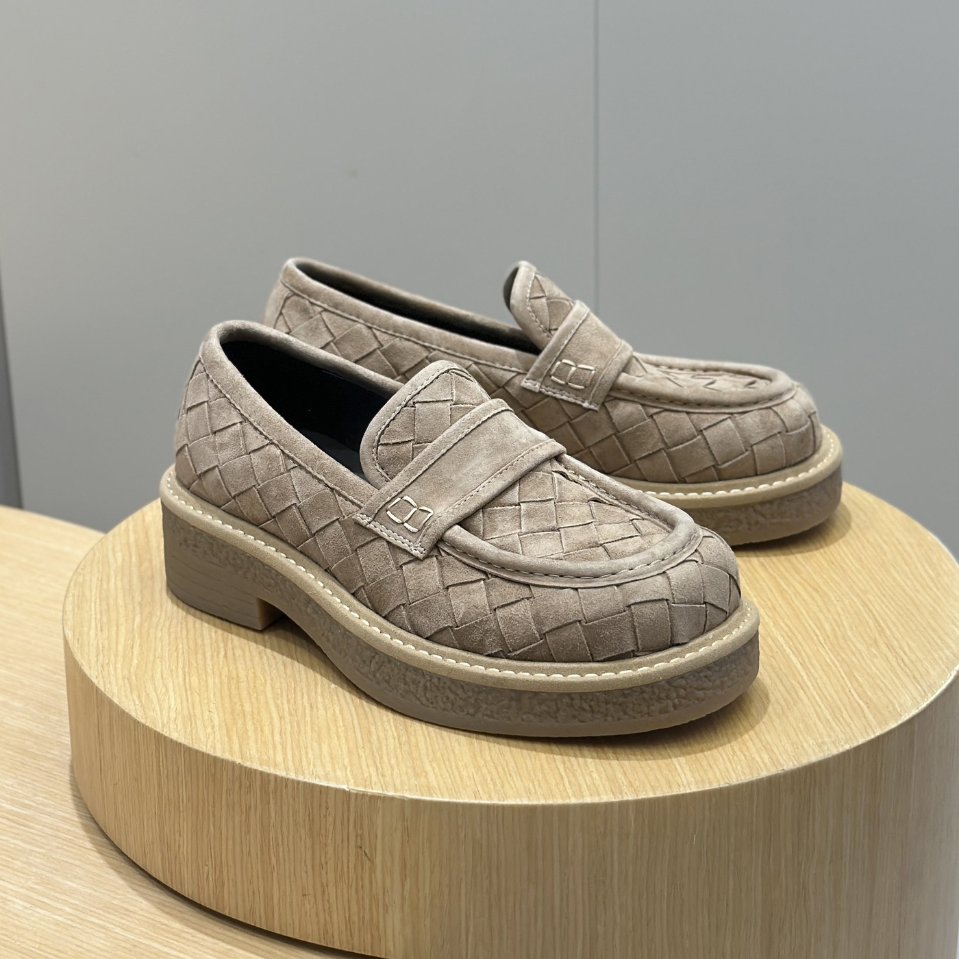 NIGO Bottega Veneta Men's Spring/Summer Solid Color Round Toe Over-Toe Suede Leather Loafers Shoes #nigo76175