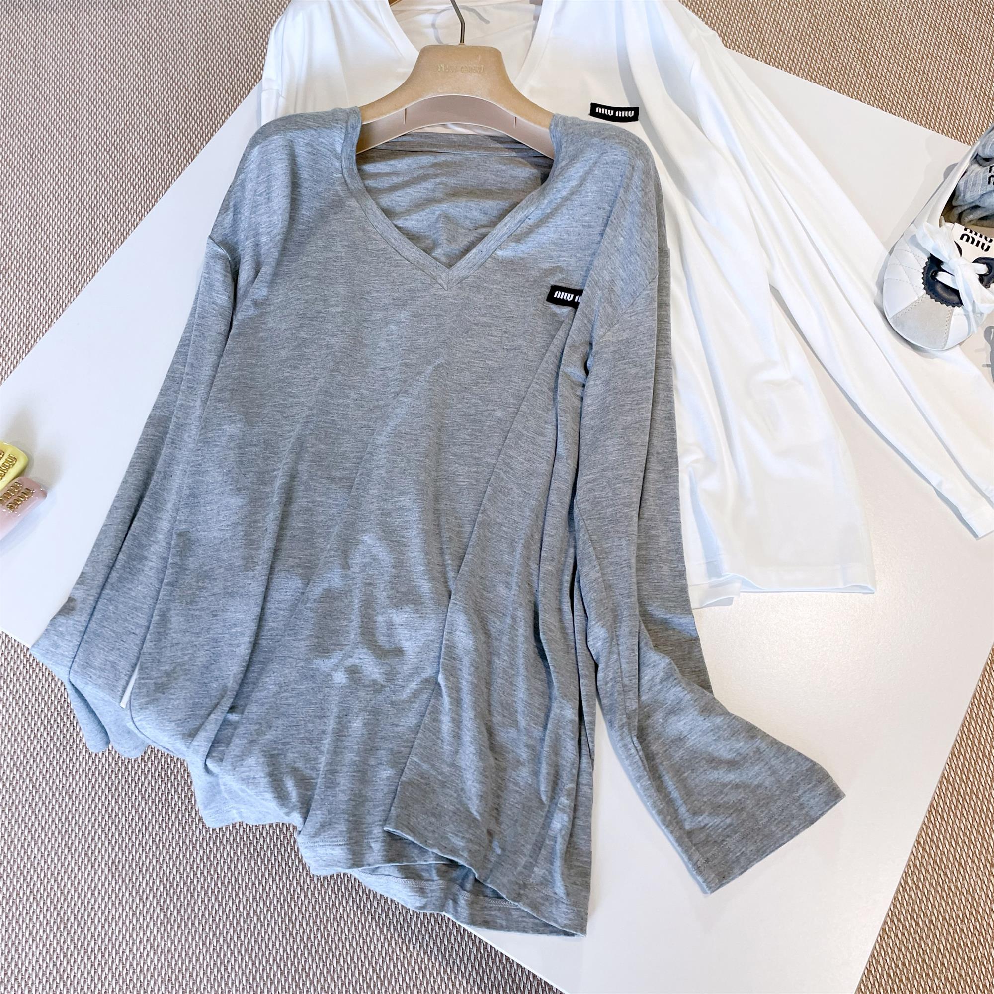 NIGO MiuMiu Women's Summer Solid Color Letter Logo V-Neck Cotton Long Sleeve T-Shirt #nigo76278