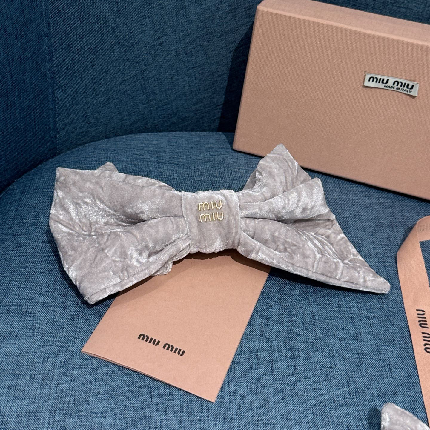 NIGO MiuMiu Women's Solid Color Bow Styling Hair Ring / Hair Rope (with box) Jewelry #nigo76275