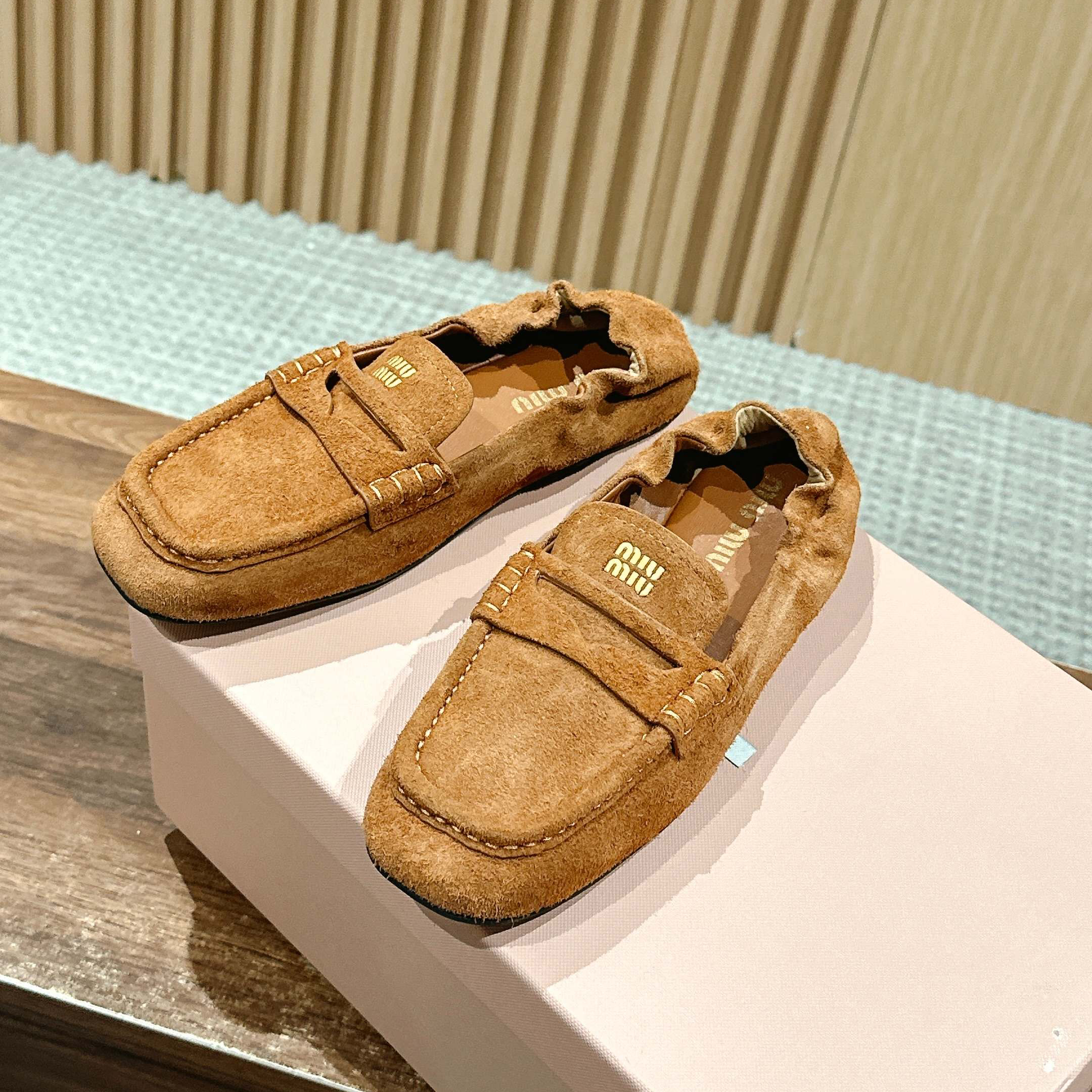 NIGO MiuMiu Women's Four Seasons Solid Color Elastic Heel Suede Fabric Loafers Shoes #nigo76347