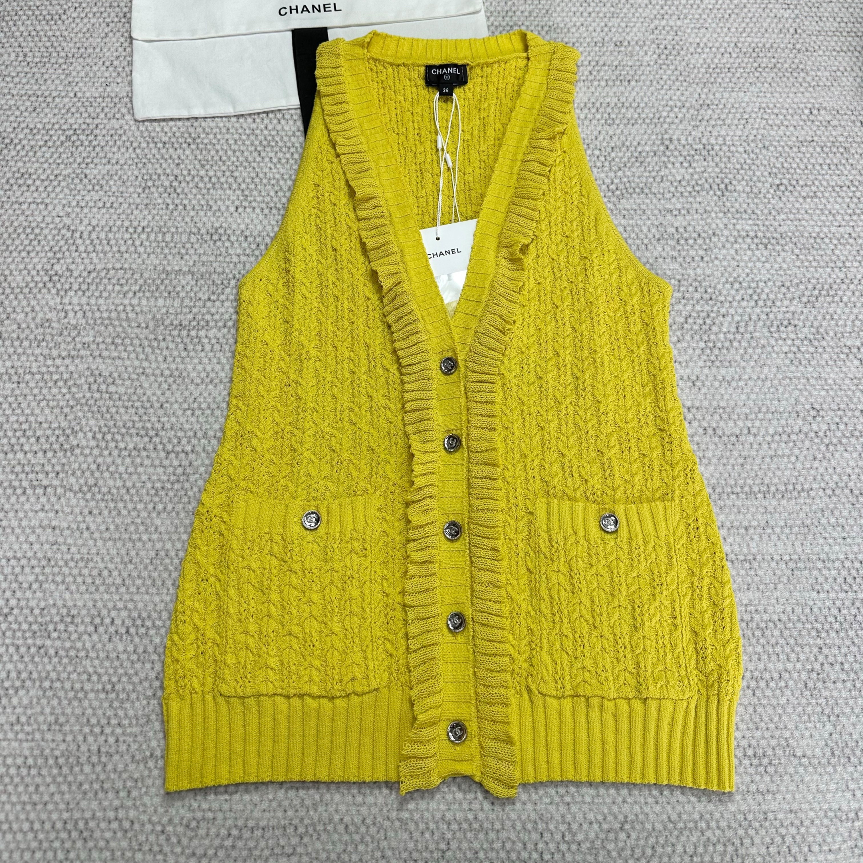 NIGO Chanel Women's Spring & Autumn Solid Color Lace Single Breasted Cotton Sleeveless Knitted Tank Top Vest Ngvp #nigo1428