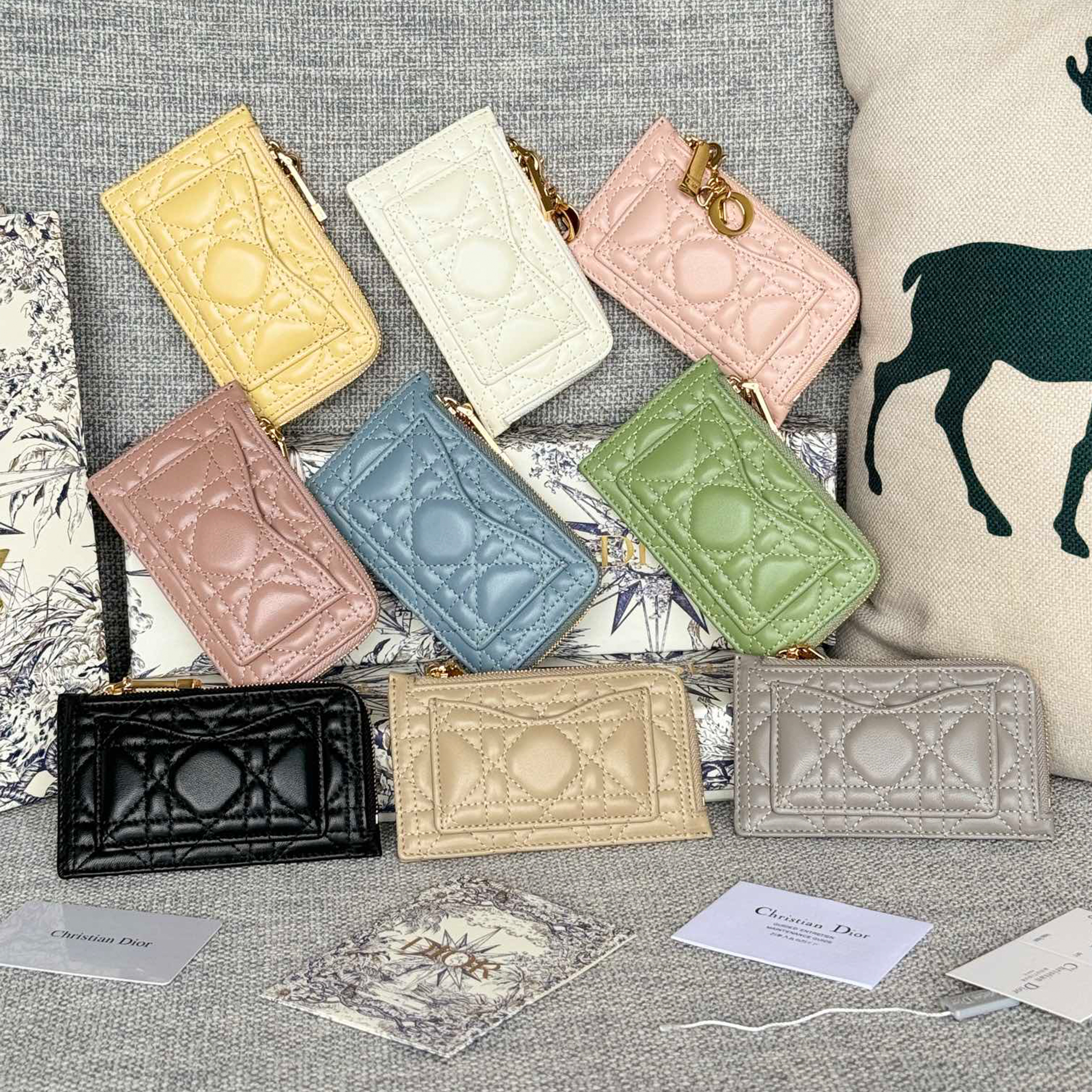 NIGO Dior Lady Dior Cosmos Zipped Card Holder Women's Fashion Temperament Logo Solid Colour Metal Decoration Card Case Card Holder Bag Bags S0965ONMJ  #nigo81143