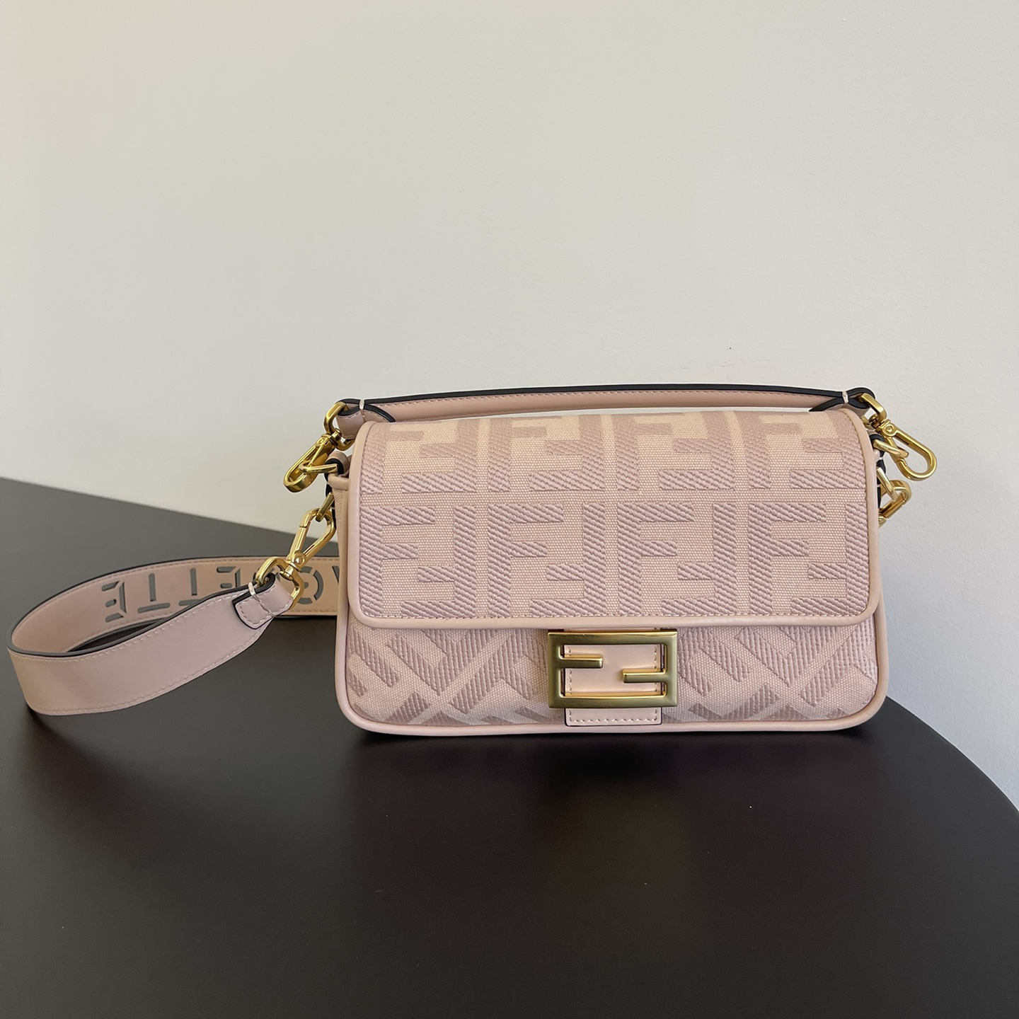 NIGO Fendi Women's FF Printed Flap Magnetic Clasp Closure Jacquard Fabric Baguette Bag Shoulder Tote Handbag Bags #nigo76386