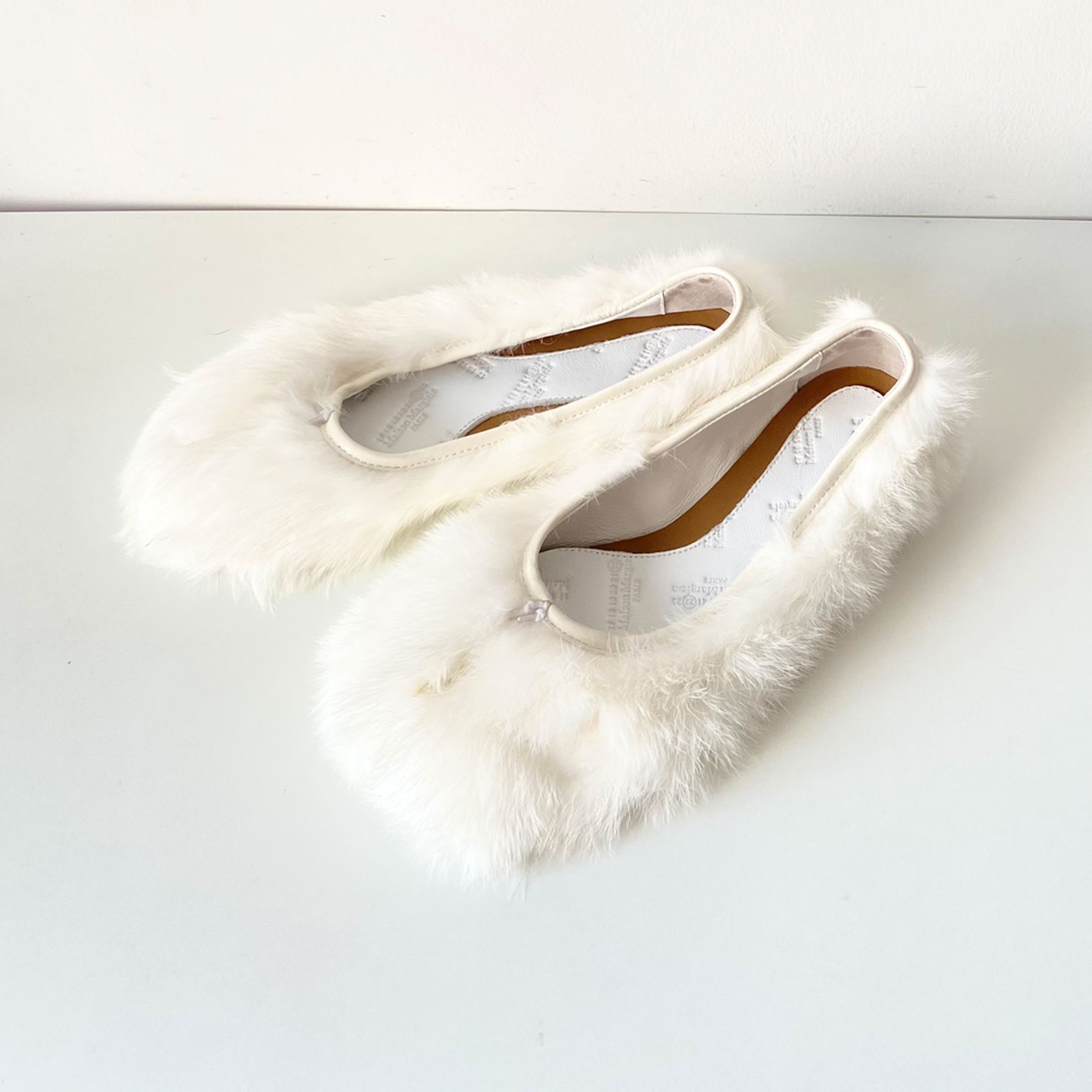 NIGO Maison Margiela Spring And Autumn Plush Split Toe Shoes Fashion Casual Comfortable Flat Shoes Solid Colour Temperament Women's Shoes #nigo81148