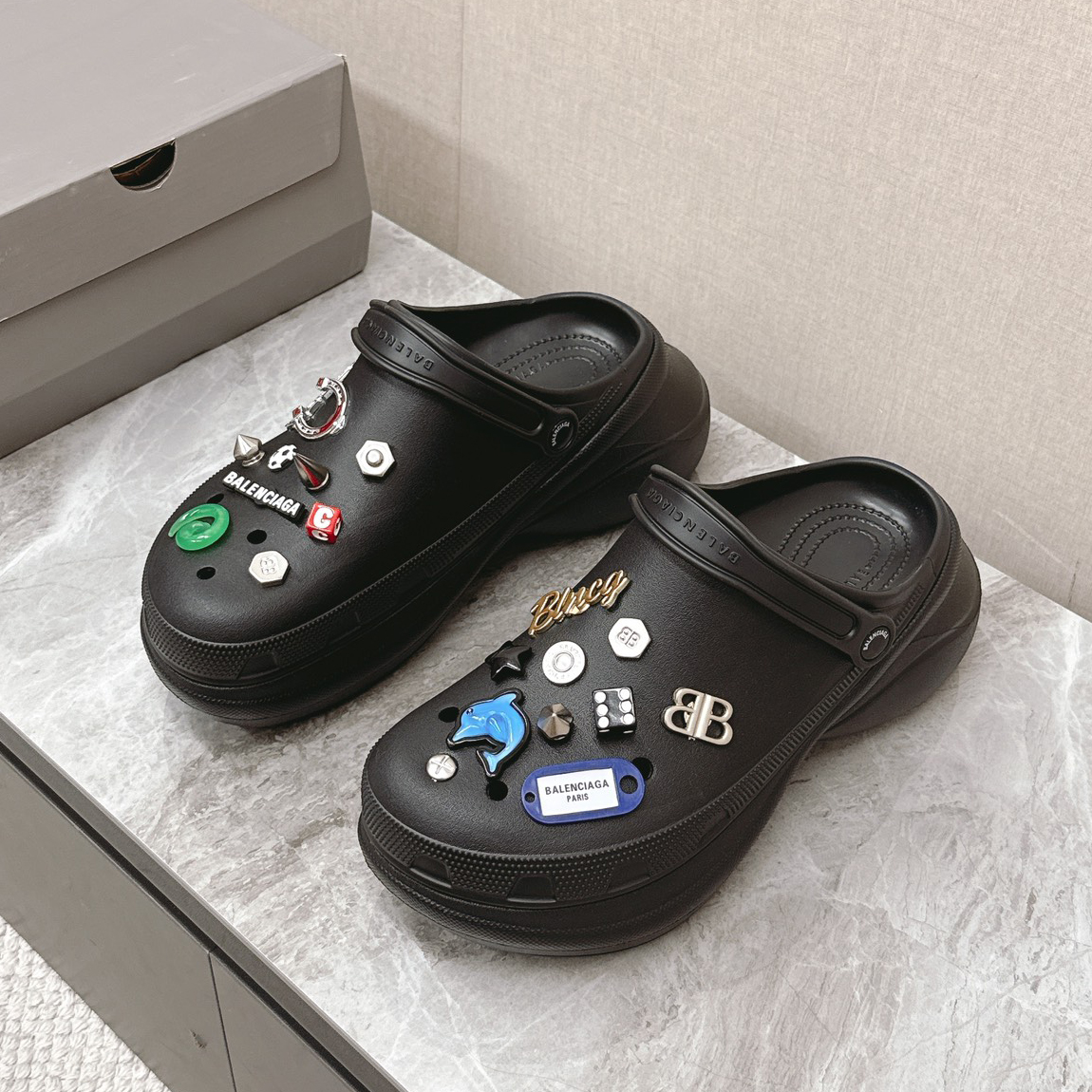 NIGO Balenciaga Men's And Women's Summer Solid Color DIY Graffiti Hole Beach Sandals Slippers Shoes #nigo76464