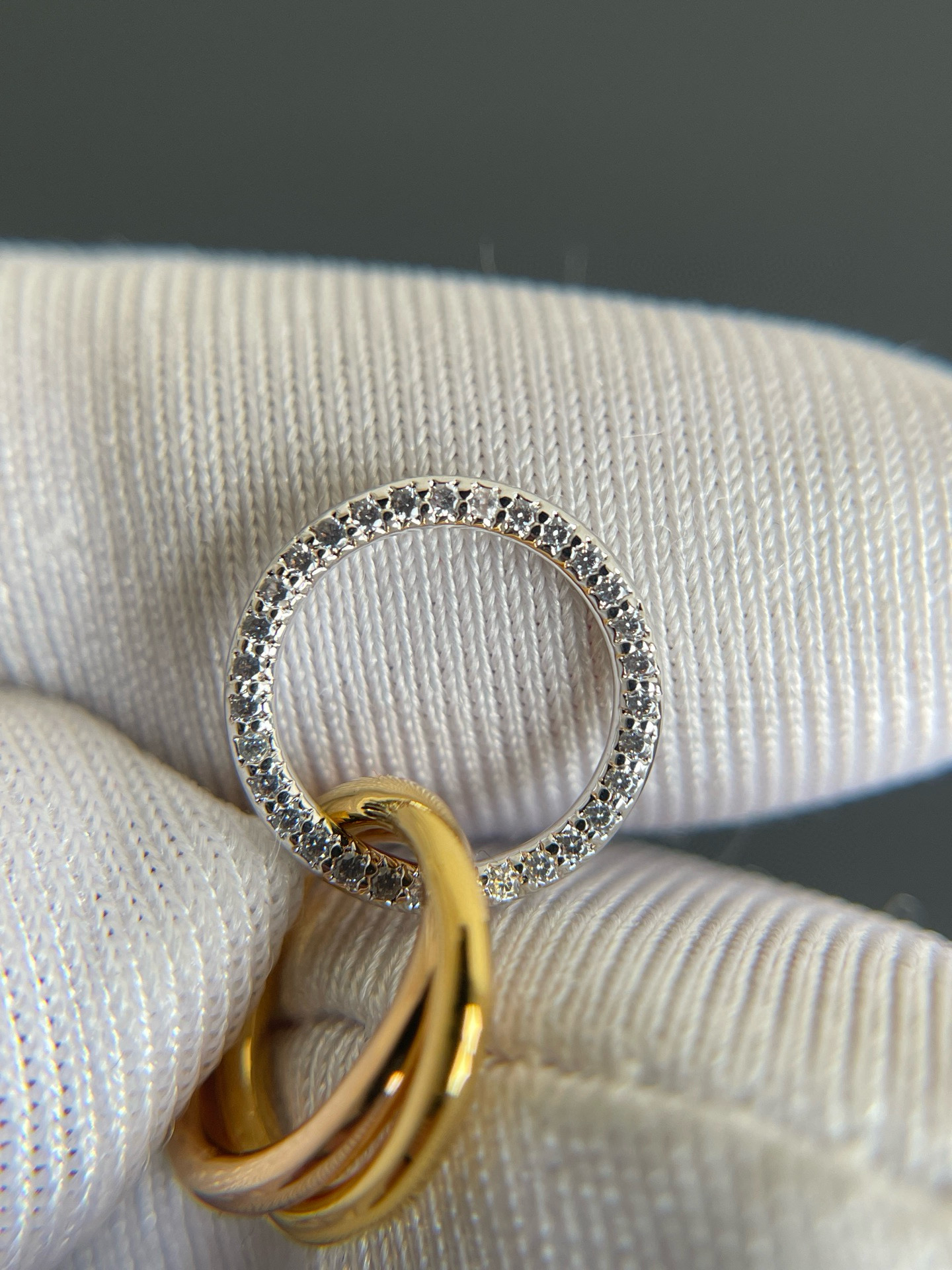 NIGO Cartier TRINITY Women's Semi-Pave Diamond Tri-color Triple Hoop Earrings Jewelry #nigo76548