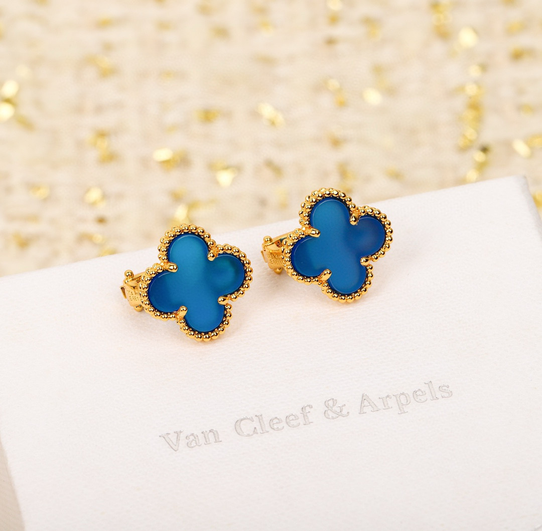 NIGO Van Cleef&Arpels Vintage Alhambra Earrings Small Delicate Elegant Luxurious Chic Clover Earrings Jewelry Accessories #nigo76566