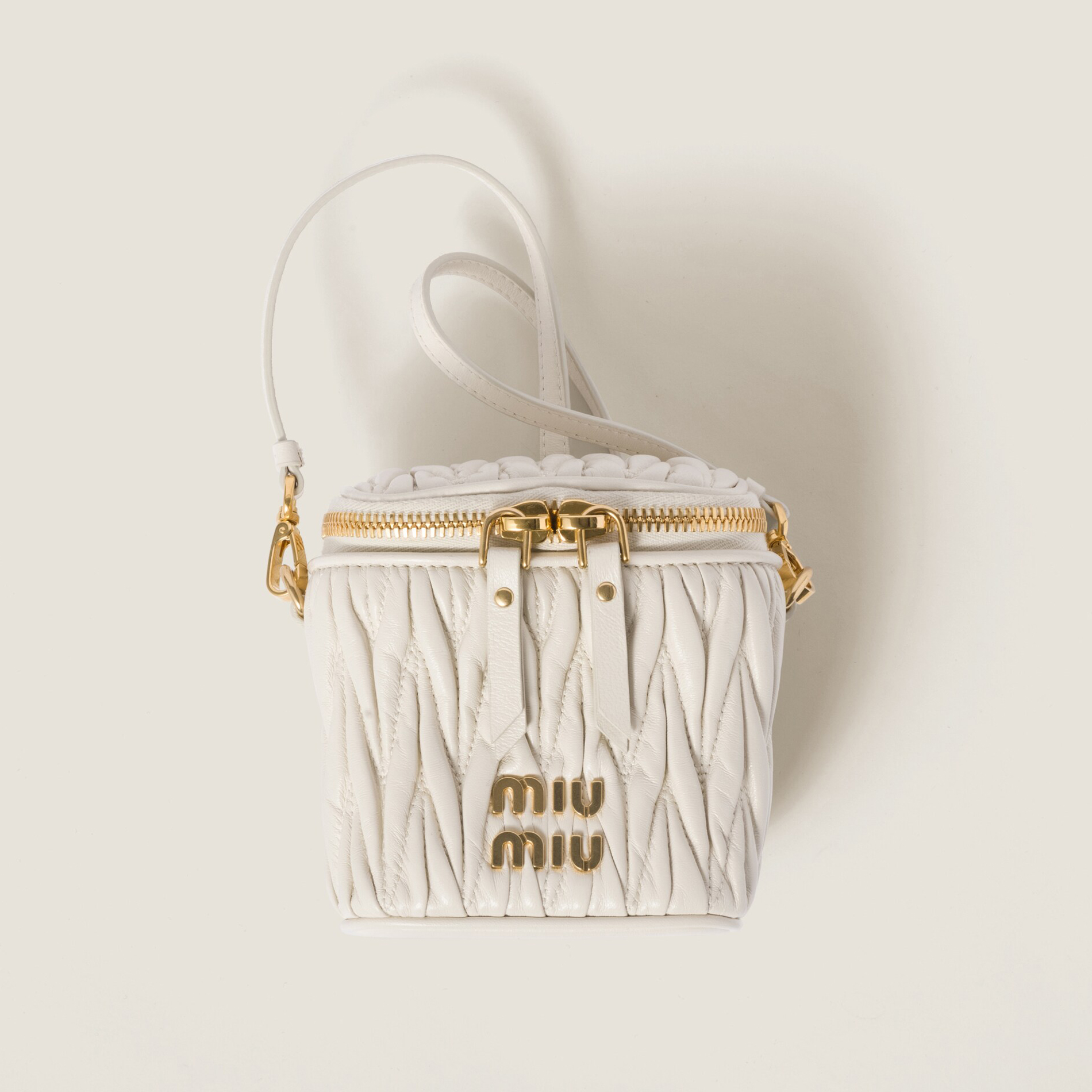 NIGO Miumiu Matelassé Women's Solid Colour Soft Sheep Leather Ultra Mini Handbag Shoulder Crossbody Bag Bags #nigo76617