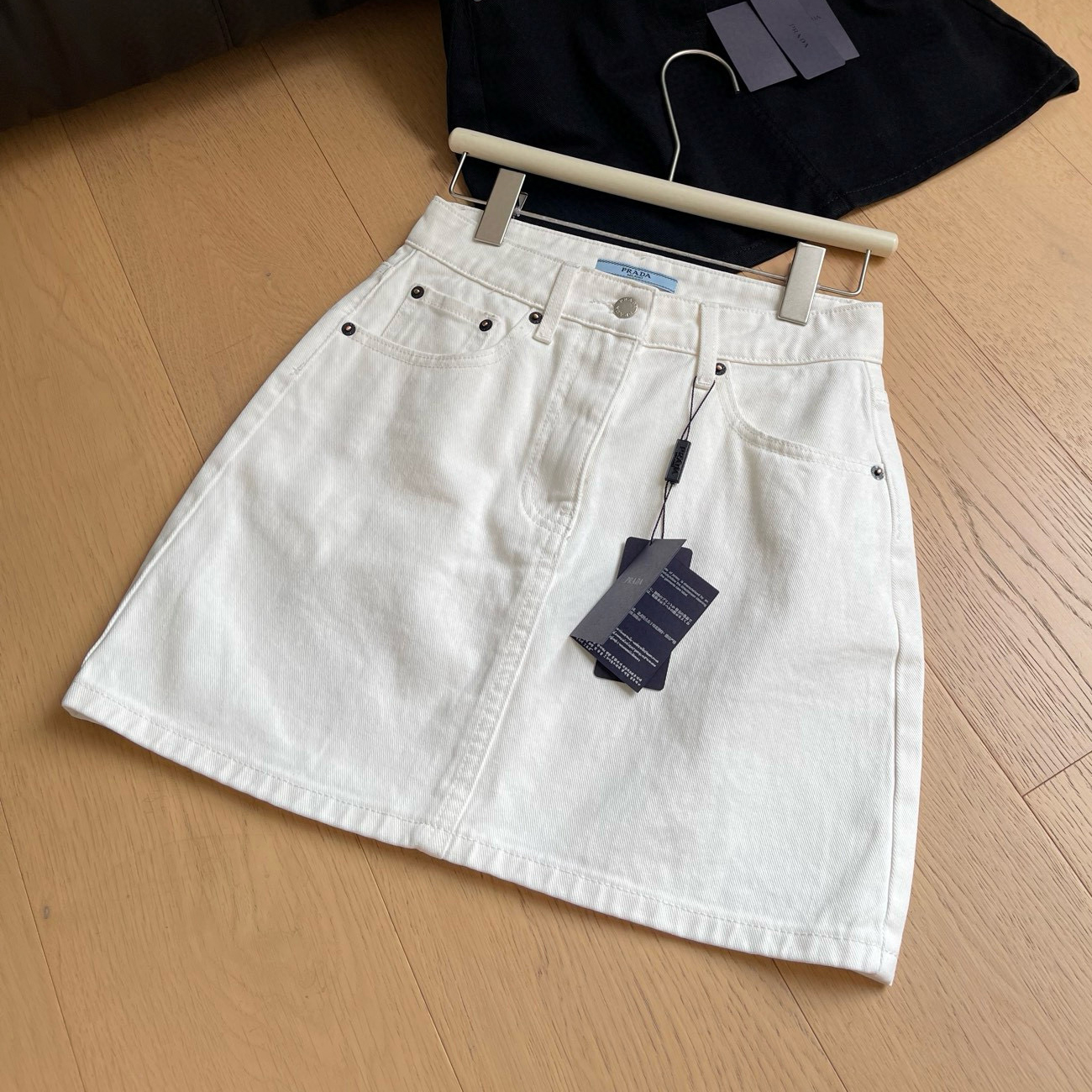 NIGO Prada Women's Summer Solid Colour Triangle Label Decoration Simple Casual Denim Shorts #nigo76692