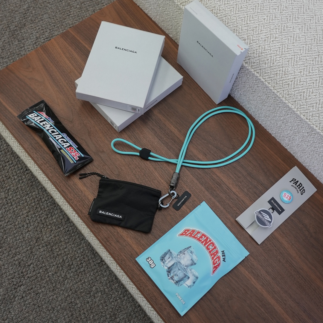 NIGO Balenciaga Mobile Phone Charging Cable & Lanyard Cell Phone Holder Rope Bag Connecting Spacer Portable Double Bag Coin Purse Cyper Bag Set Case Accessories #nigo76832