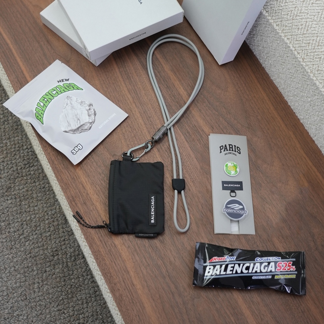 NIGO Balenciaga Mobile Phone Charging Cable & Lanyard Cell Phone Holder Rope Bag Connecting Spacer Portable Double Bag Coin Purse Cyper Bag Set Case Accessories #nigo76832