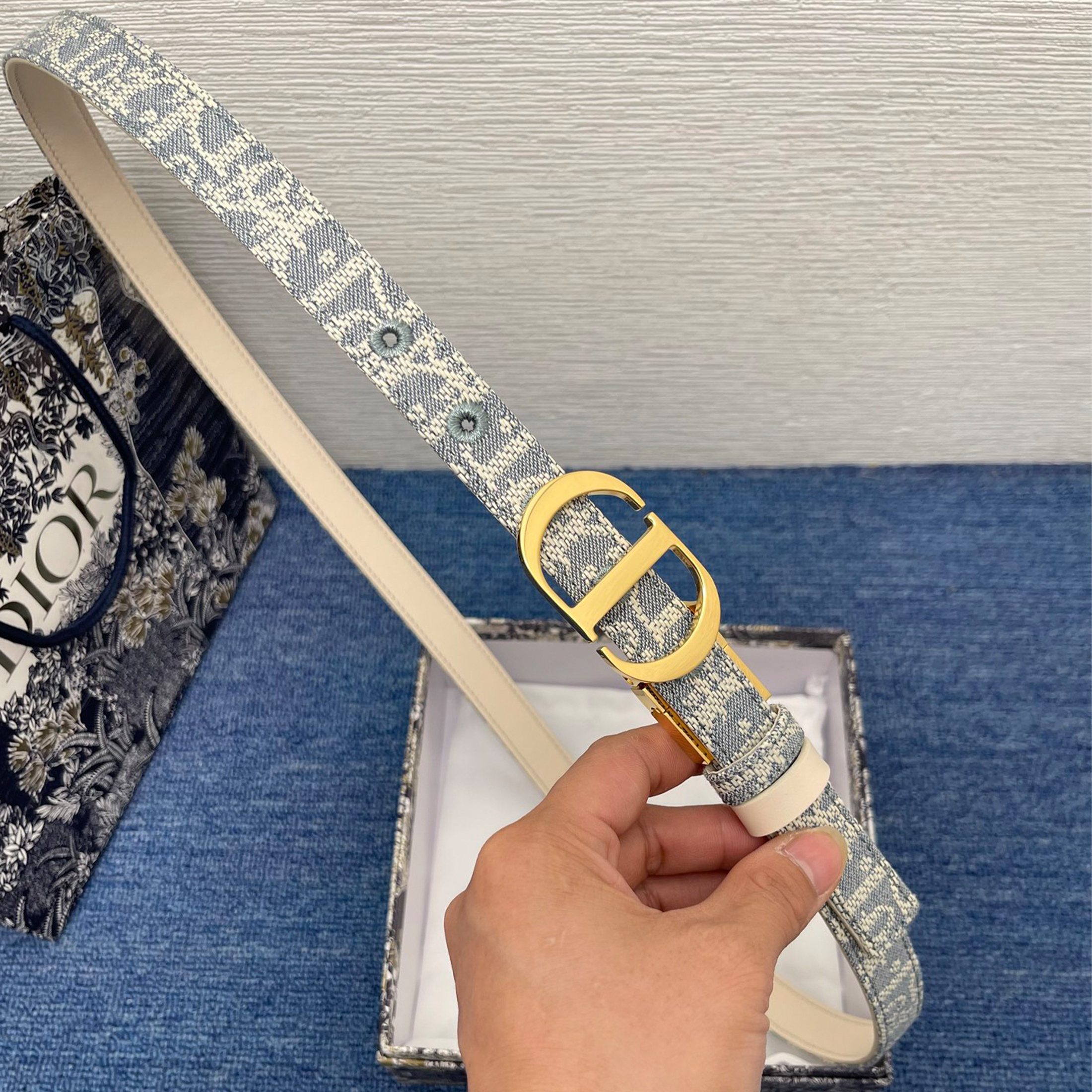 NIGO Dior 30 Montaigne Reversible Belt Women's Cowhide Stitching Logo Canvas Pattern Fashionable Versatile Width 3.5cm And 2cm   #nigo81239