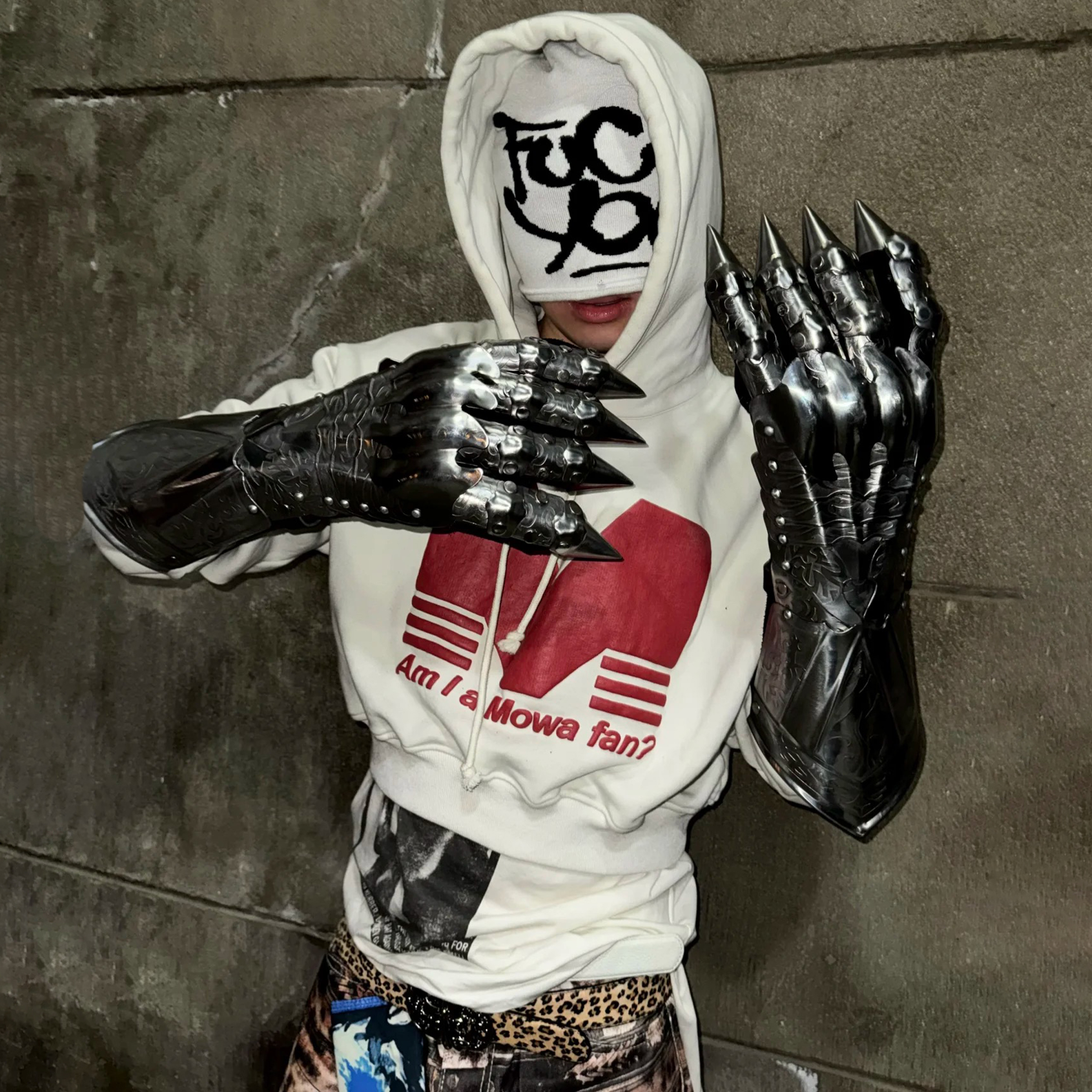 NIGO Mowalola Men's Spring Autumn White Letter Print Hooded Sweatshirt High Street Short Fashion Trend Pullover Sweatshirt Ngvp #nigo1645