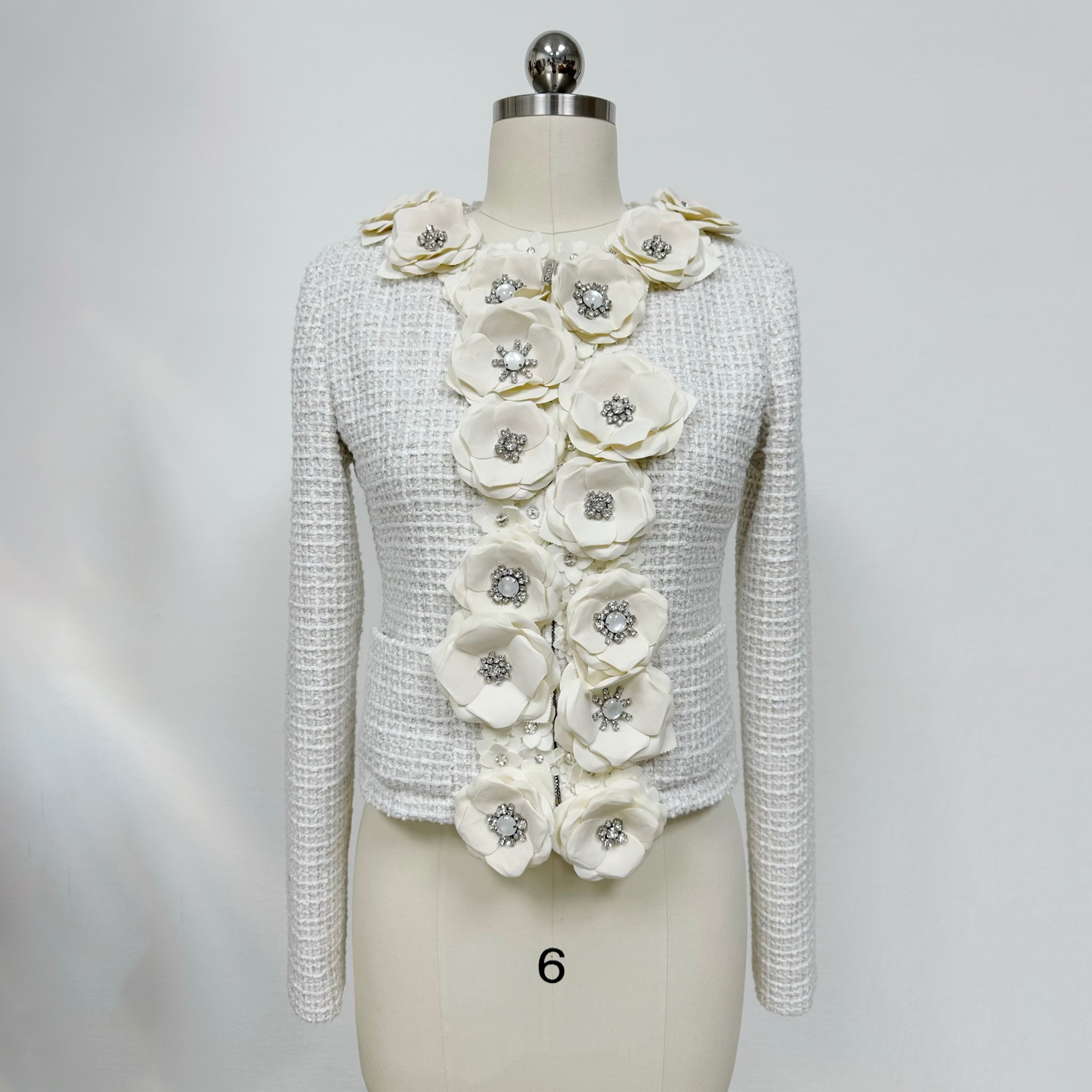 NIGO Chanel  Women‘s Beige Camellia Tweed Jacket Spring And Autumn Holiday Collection Fashion Romantic Air Jacket Ngvp #nigo1711