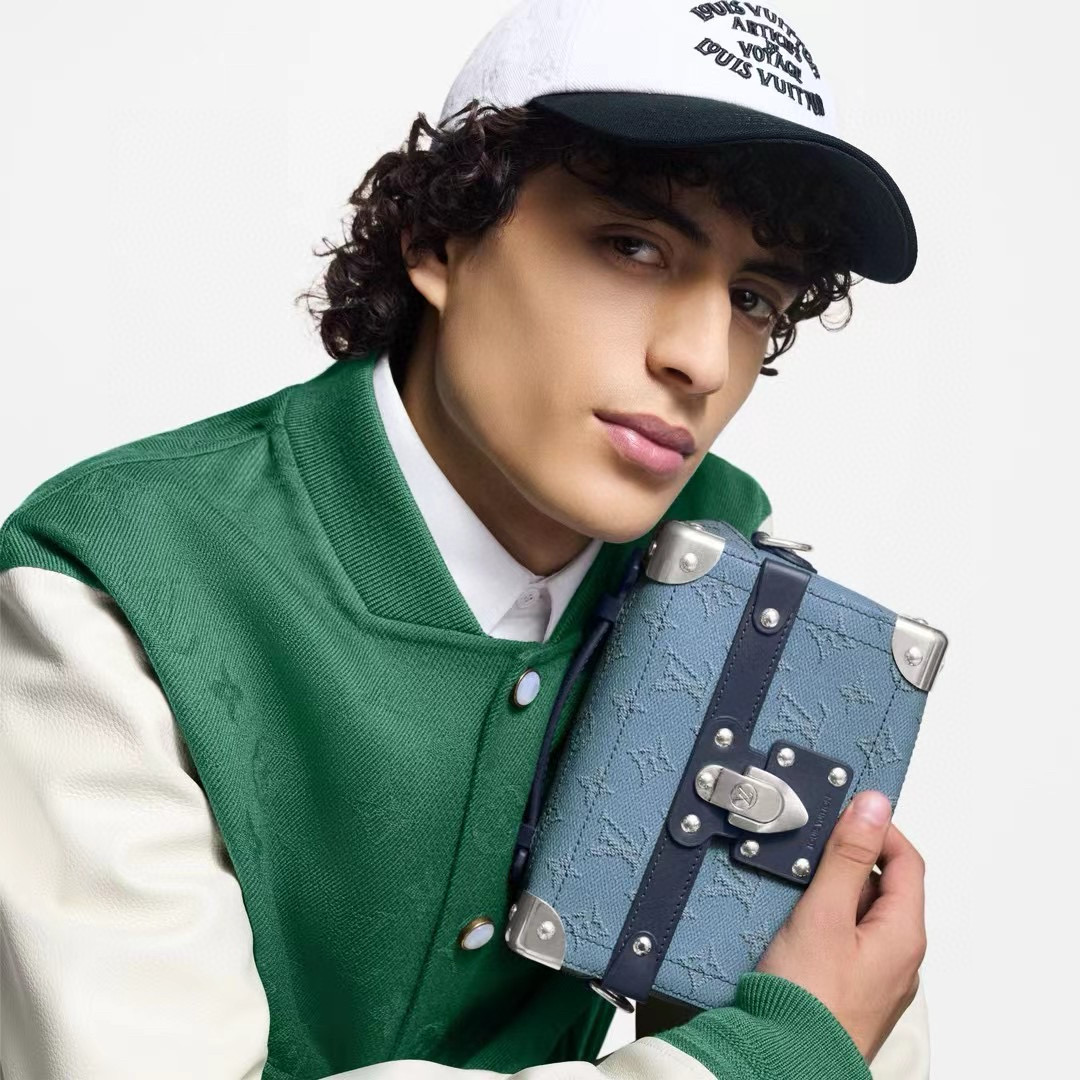 NIGO Louis Vuitton Soul Trunk Men's Detachable Shoulder Strap Solid Color Logo Full Print Coated Canvas Shoulder Bag Storage Bags #nigo77149