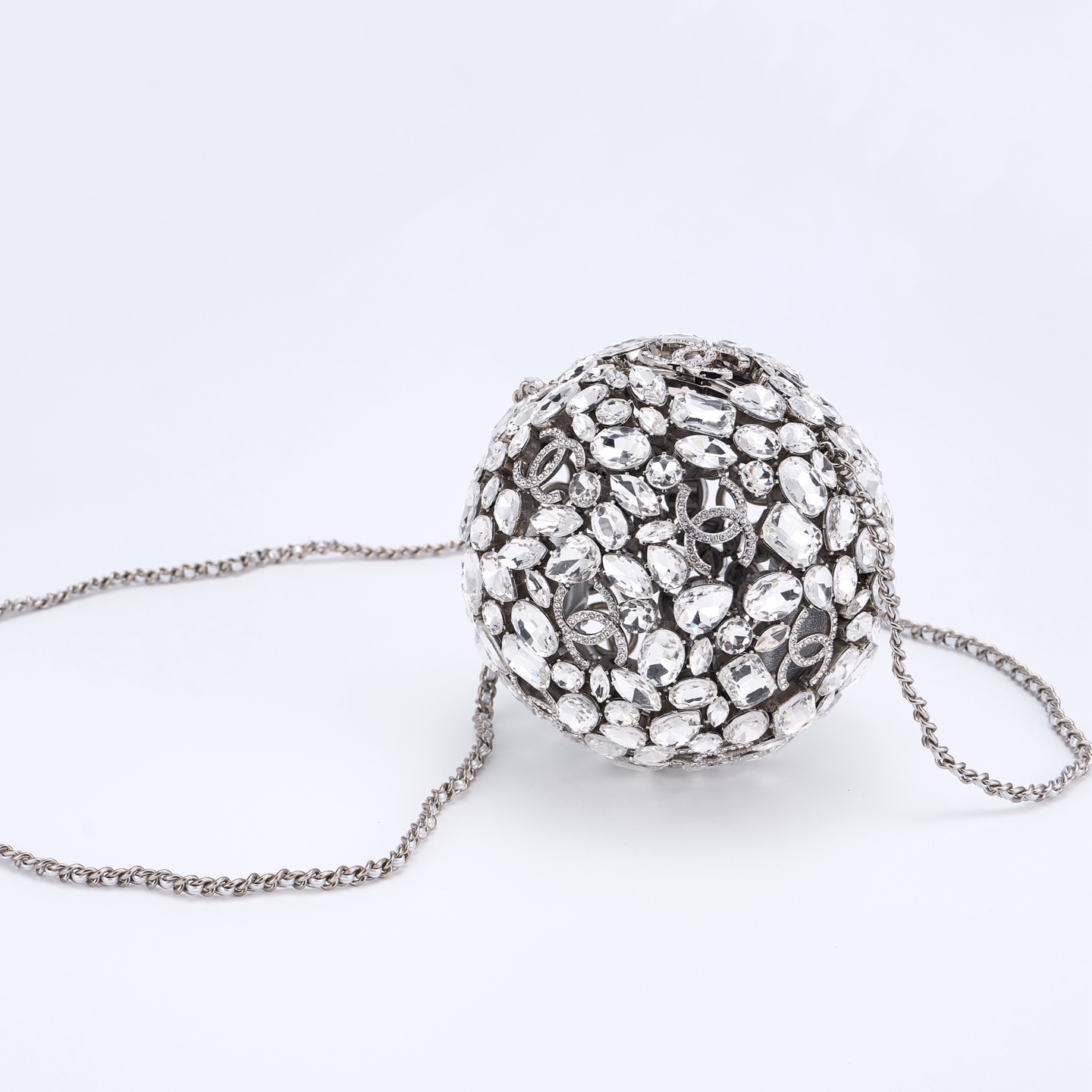 NIGO Chanel Women's Crystal Diamond Spherical Chain Single Shoulder Evening Bag Bags #nigo77237