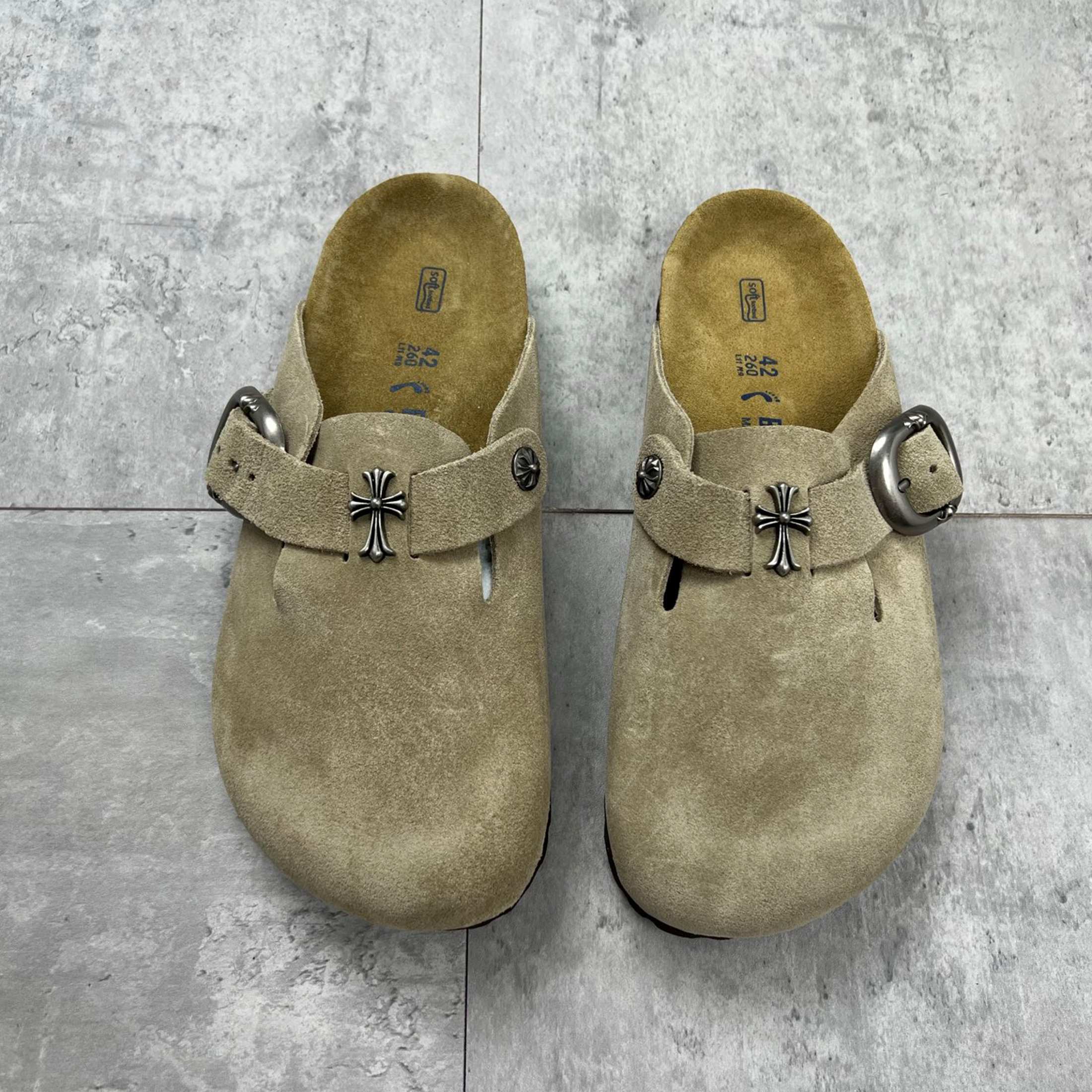 NIGO Chrome Hearts x Birkenstock Men's And Women's Spring Summer Round Toe Buckle Slippers Vacation Fashion Trend Cross Logo Sandals Shoes #nigo81377