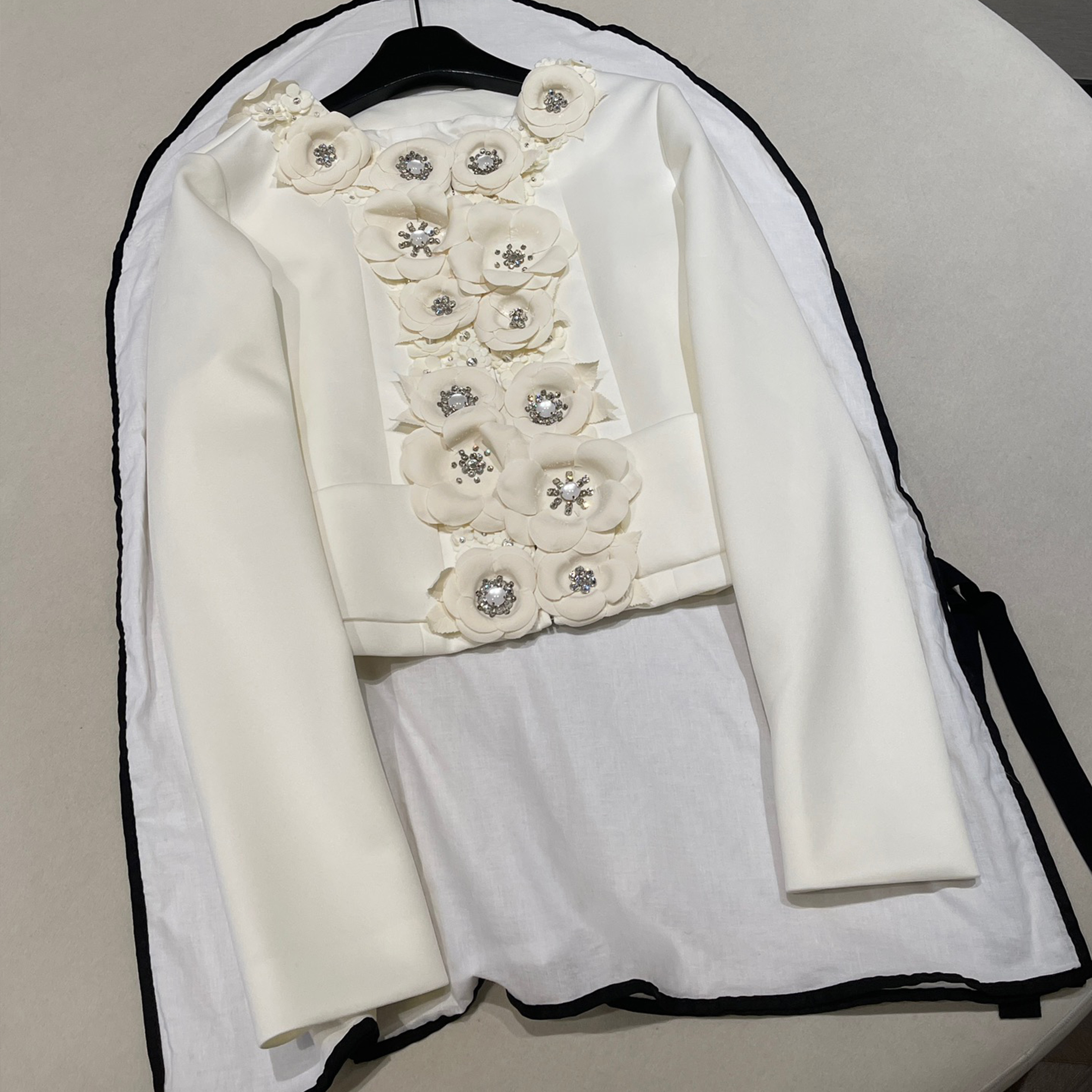 NIGO Chanel  Women's Beige Camellia Diamonds Cotton Jacket Spring Festival Holiday Collection Fashion Romantic Coat Ngvp #nigo1726