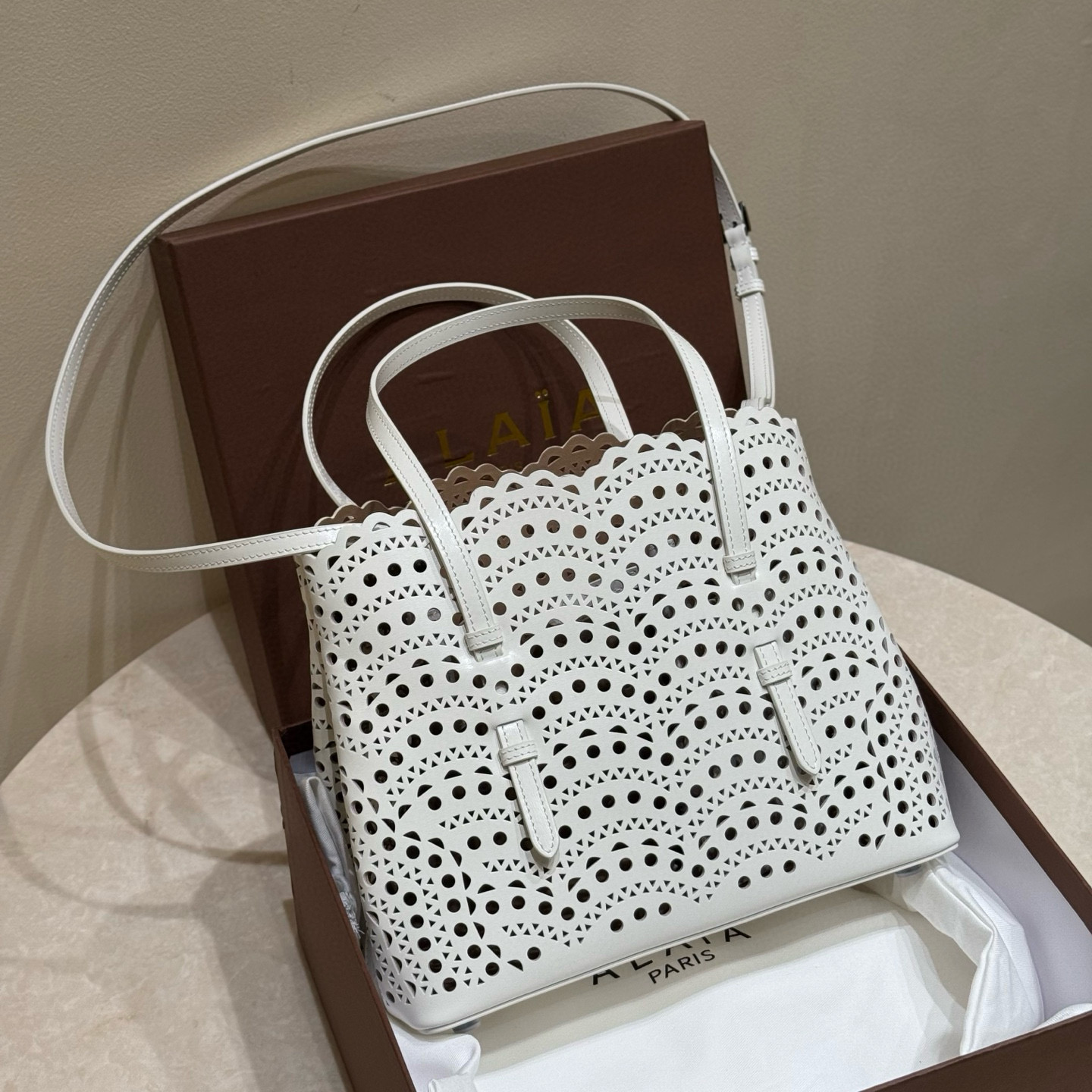 NIGO Alaia MINA 20 BAG IN VIENNE WAVE CALFSKIN Women's Solid Color Openwork Design Button Closure Wave Calfskin Shoulder Bag Handbag Bags #nigo77381