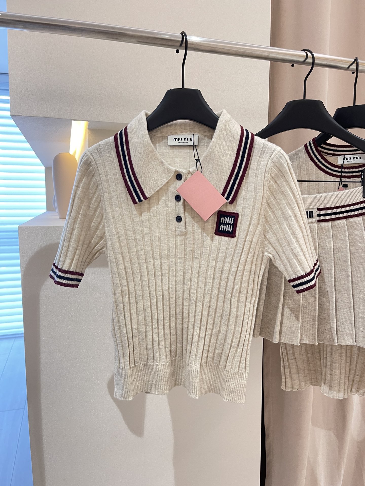 NIGO MiuMiu Ladies Summer Beige Polo Neck Cashmere Knit Short Sleeve T-Shirt Top #nigo77556
