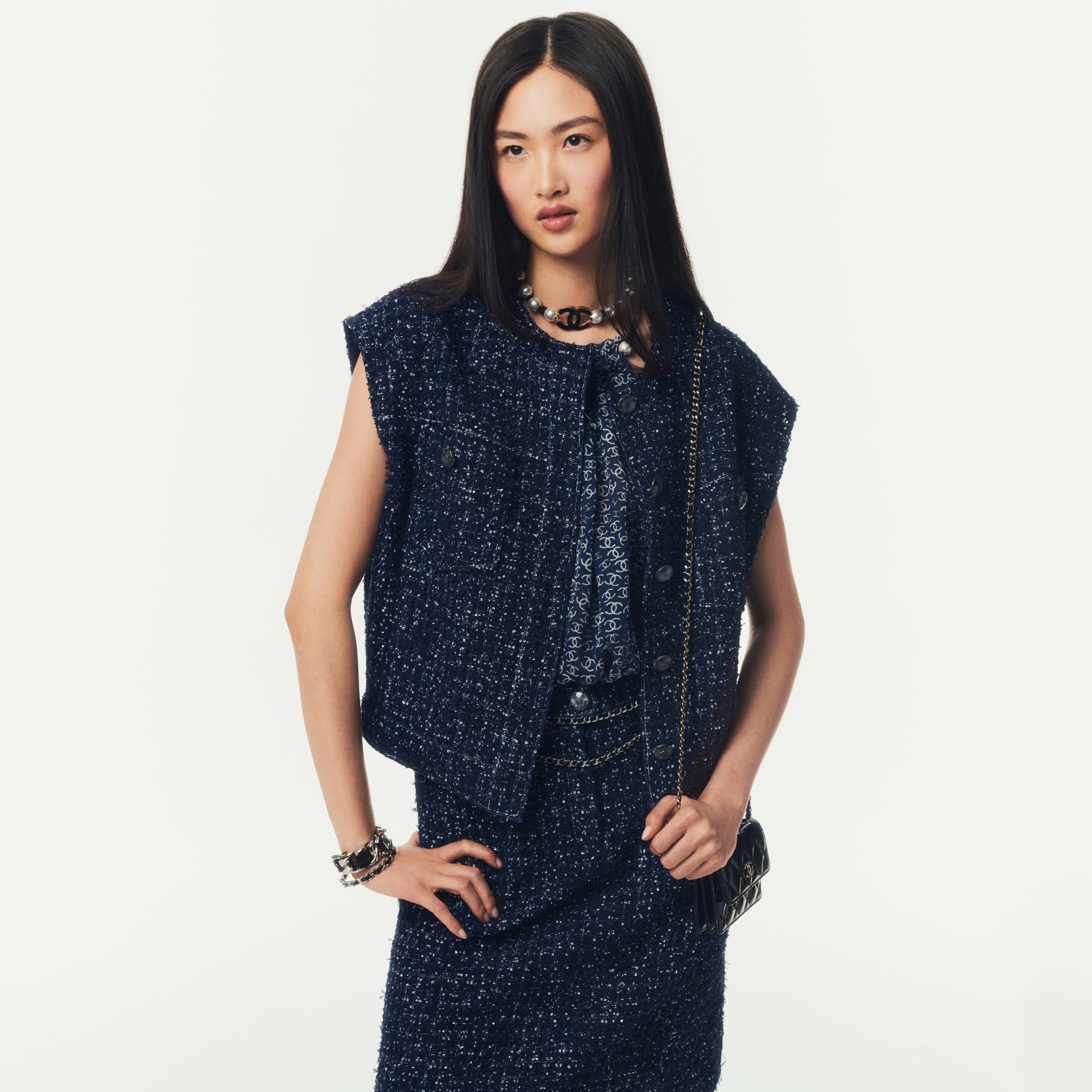 NIGO Chanel Women's Spring And Summer Sequins Tweed Single-Breasted Solid Color Round Neck Sleeveless Vest Ngvp #nigo1933
