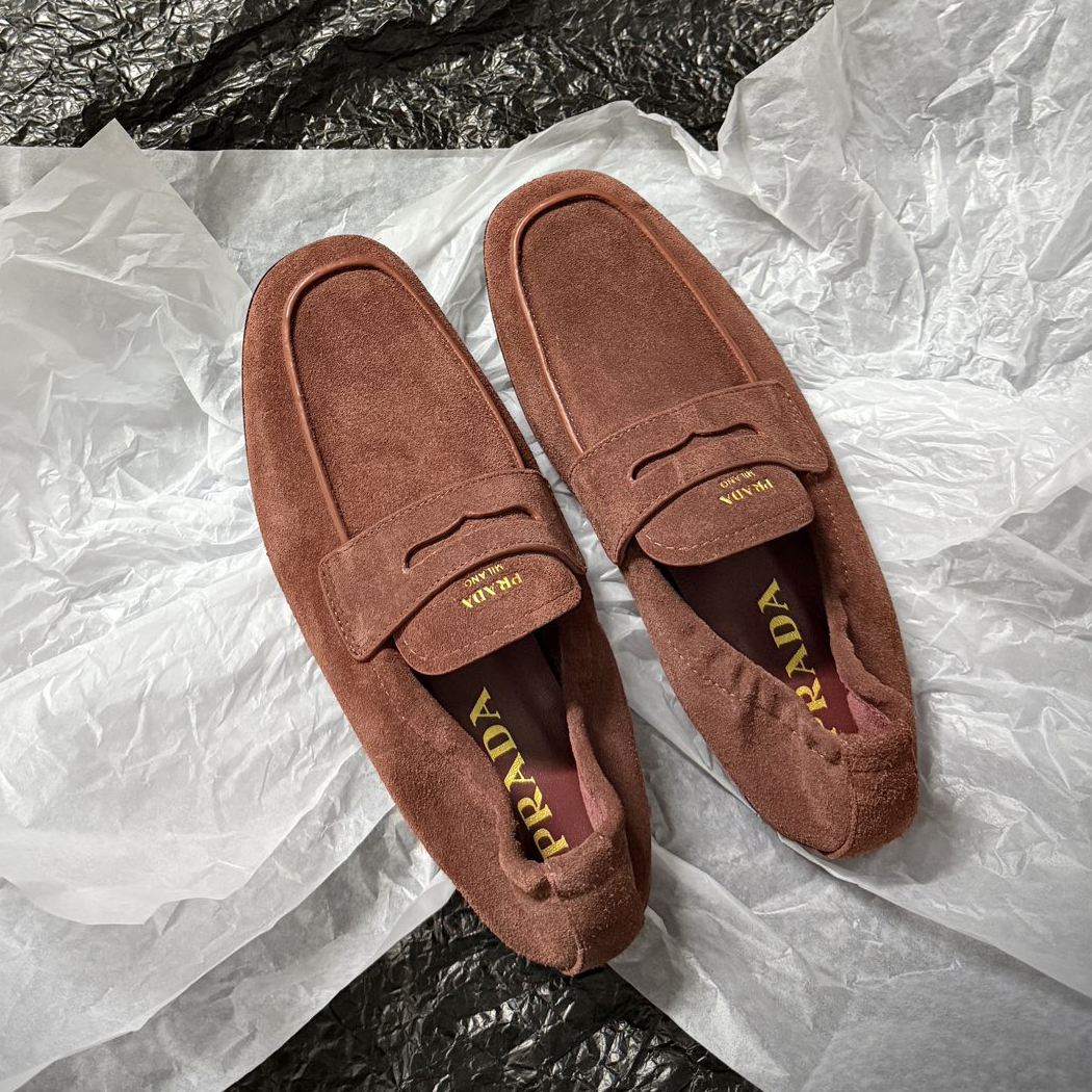 NIGO Prada Women's Solid Color Round Toe Slip-On Shiny Oiled Leather and Suede Casual Loafers Shoes #nigo77758