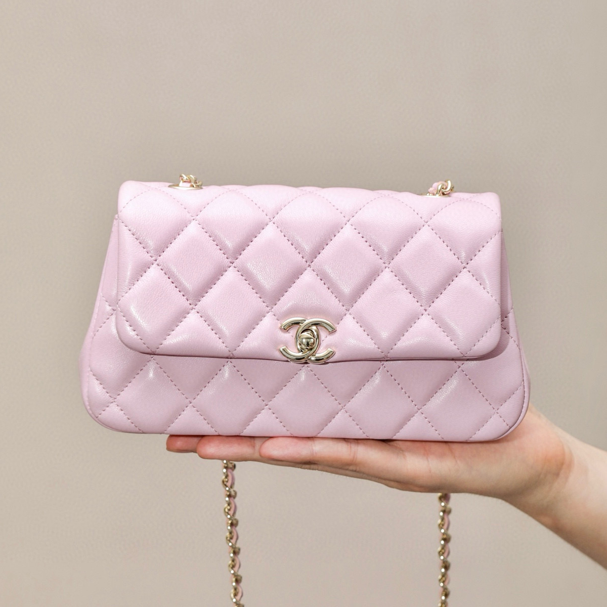 NIGO Chanel Women's Solid Color Diamond Pattern Sheepskin Chain Shoulder Strap Crossbody Bag Bags #nigo77781