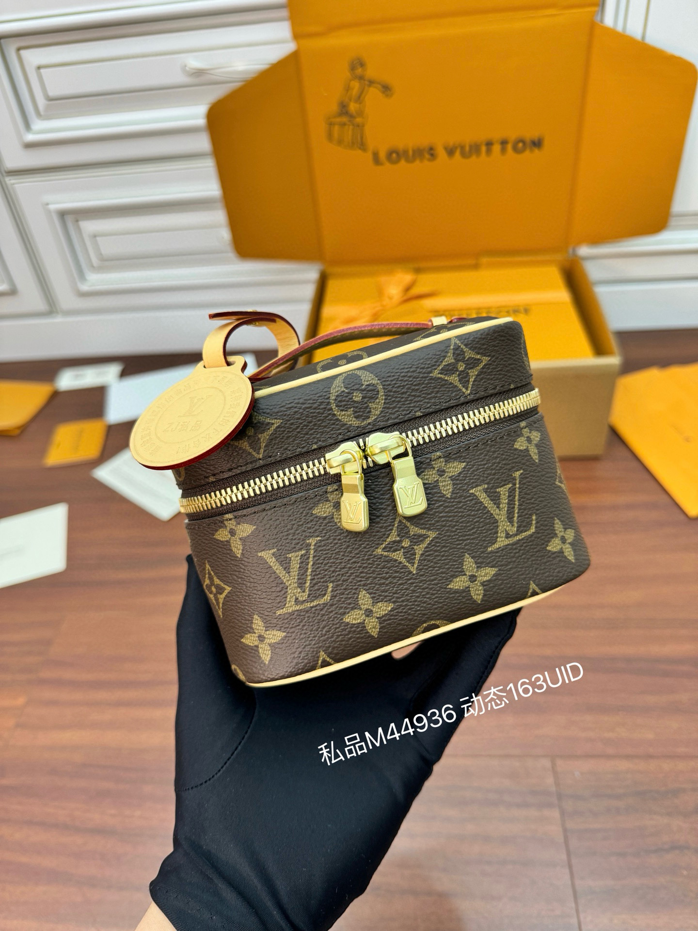 NIGO Louis Vuitton NICE NANO Women's Solid Color Classic Printed Leather Zipper Chain Makeup Bag Handbag Bags #nigo77967