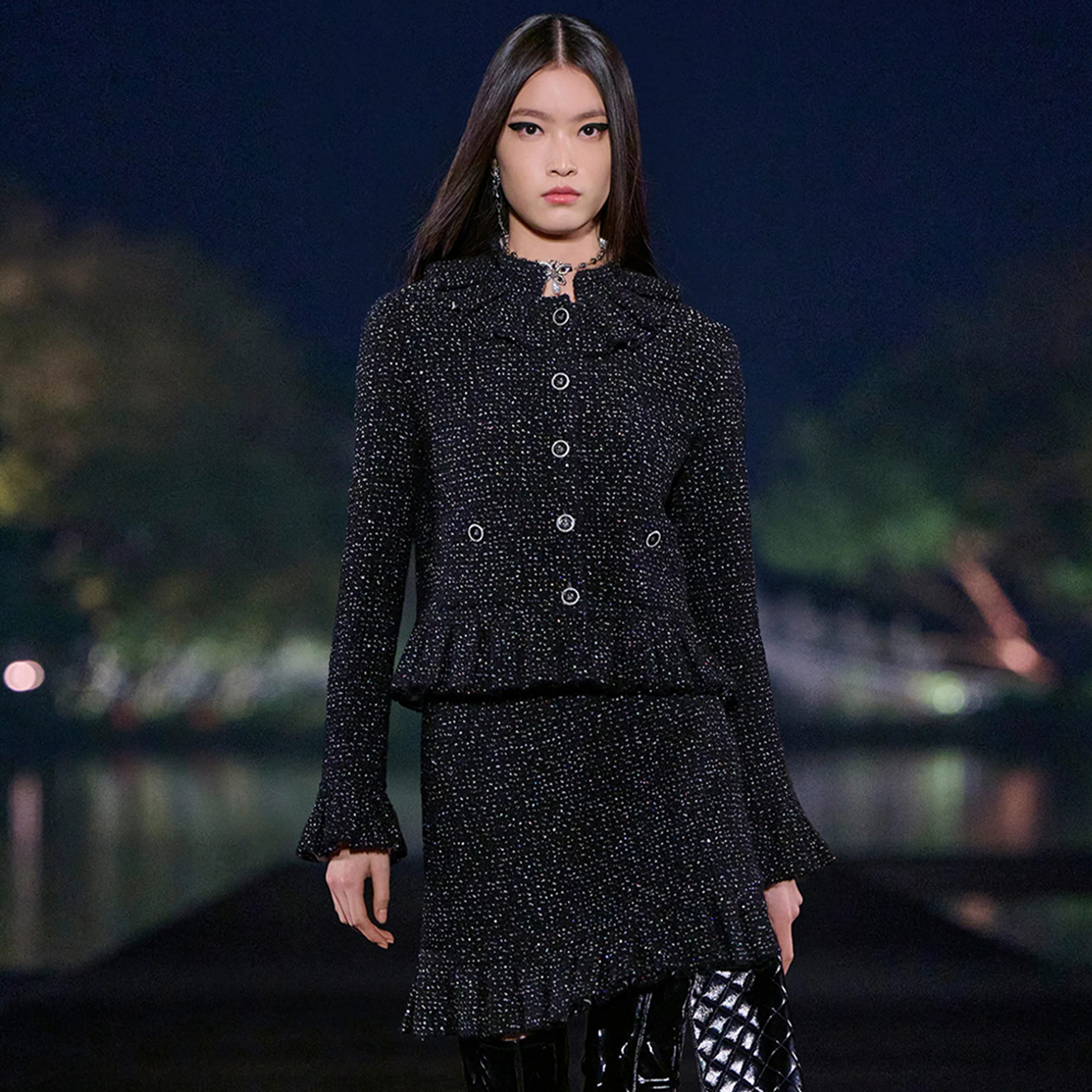 NIGO Chanel Women's Autumn/winter Black Shiny Tweed Single-breasted Jacket With Lace Collar Stylish Mini Skirt Suit Set Ngvp #nigo2172