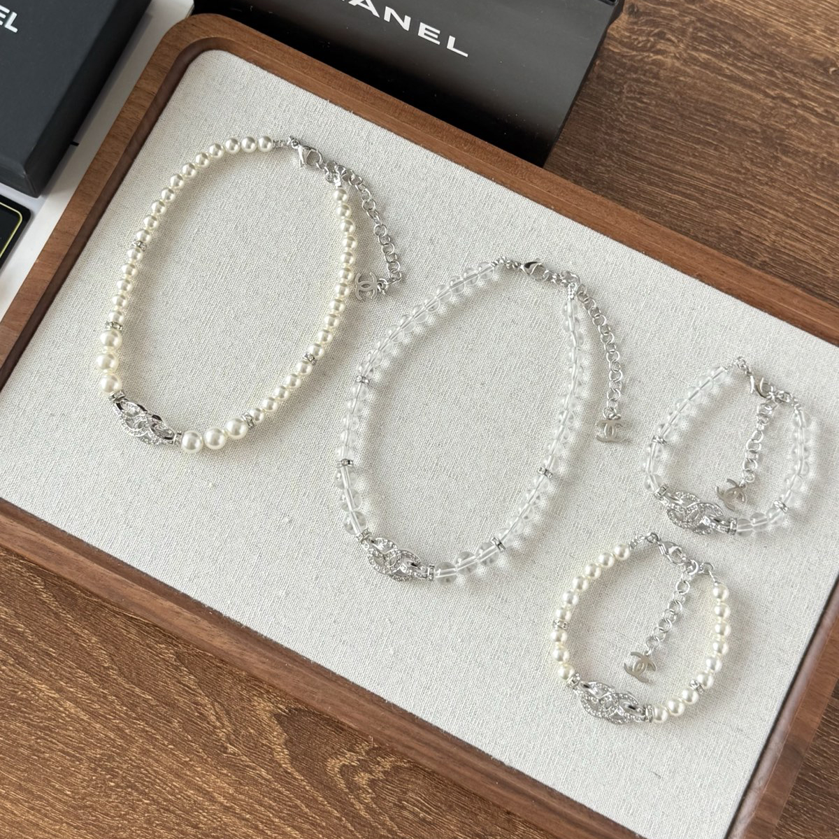 NIGO Chanel Women'S Solid Color Double C Pearls, Clear Crystal Beaded Bracelet Necklace Jewelry Accessories #nigo78125