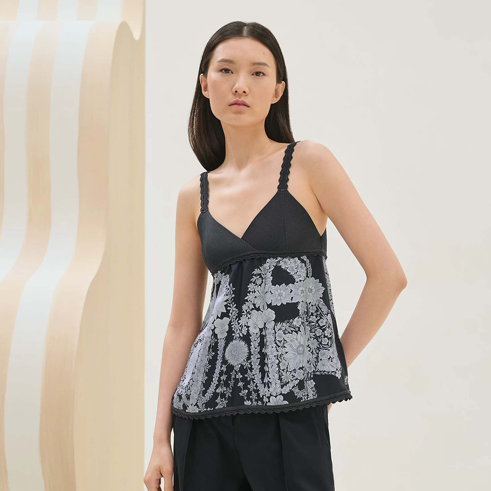 NIGO Hermes Women's Summer V-Neck Sleeveless Silk Twill Pullover Knit Top With Printed Solid Color Halter Camisole Ngvp #nigo2133
