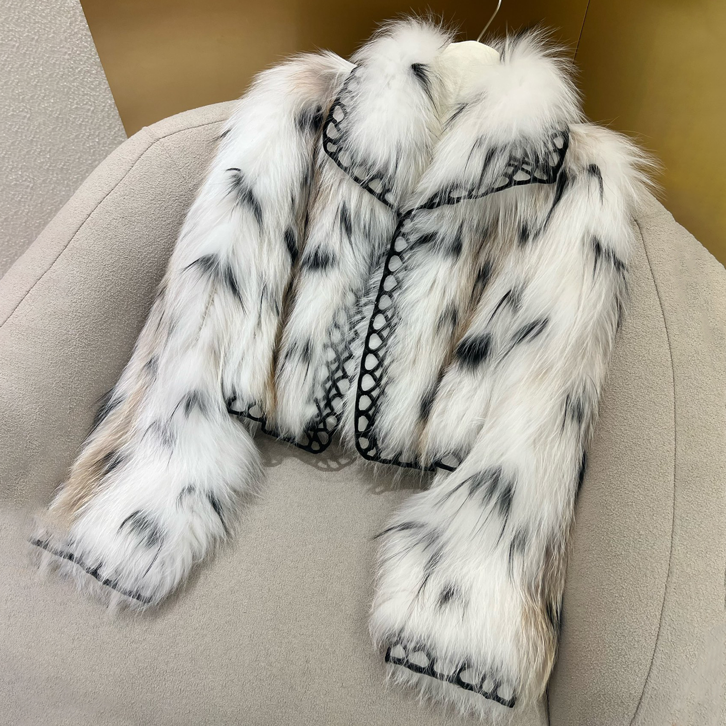 NIGO Fendi Women's Autumn/Winter Fox Fur Color Block Pattern Lapel Short Sleeve Jacket Coat Ngvp #nigo2261