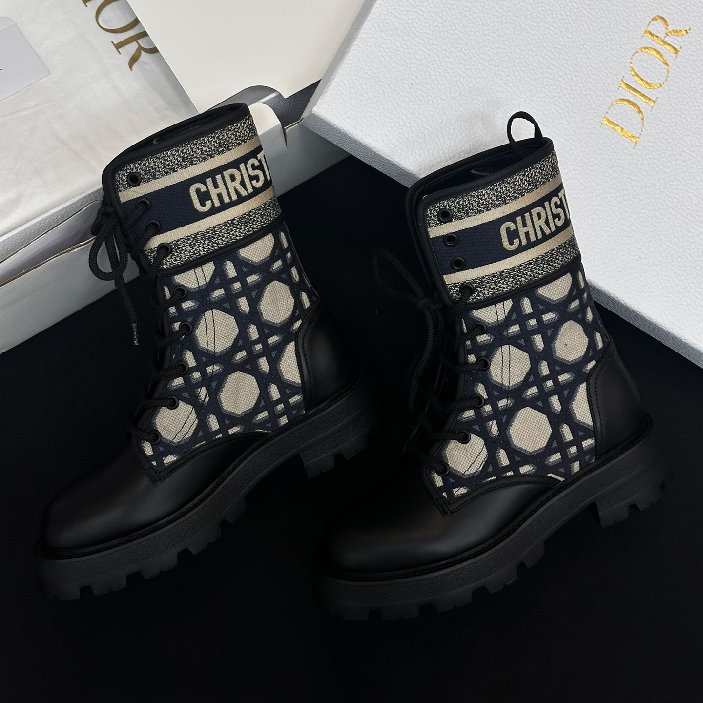 NIGO Dior Women's Autumn/Winter Fashion Casual Round Toe Lace Up Leather Light Sole Embroidered Lace Up Martin Boots Shoes #nigo78289