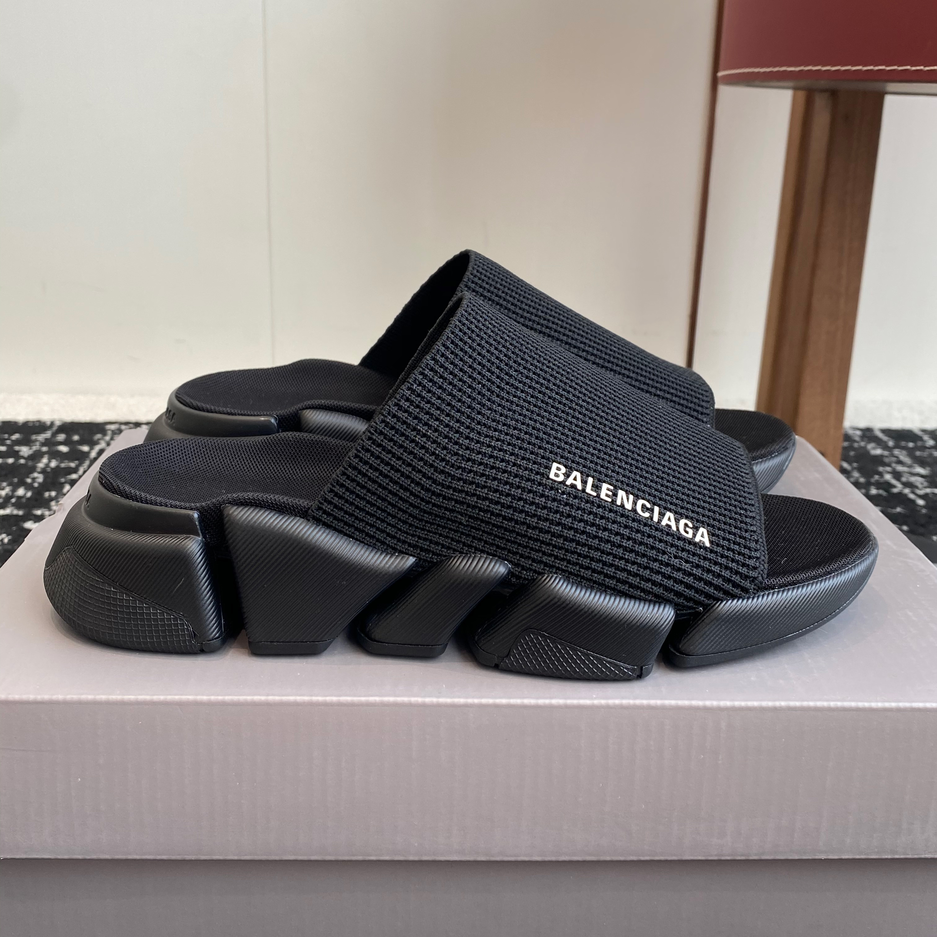 NIGO Balenciaga Men's And Women's Summer Fashion Casual Round Toe Solid Color Open Toe Sandals Shoes #nigo78326