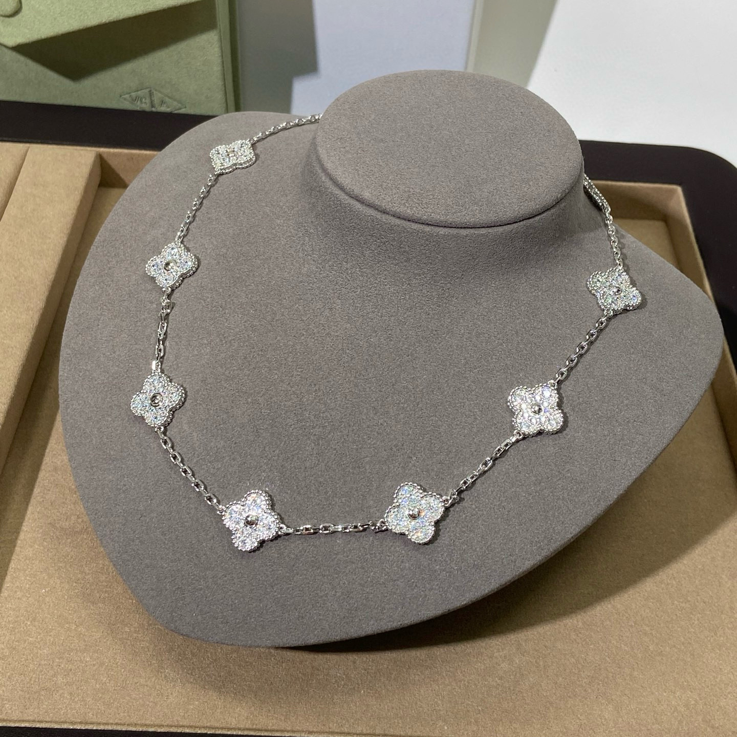 NIGO Van Cleef&Arpels Women's Classic Fashion Luxury Four Leaf Clover Necklace Solid colour Multi-colour Jewelry Accessories #nigo78319