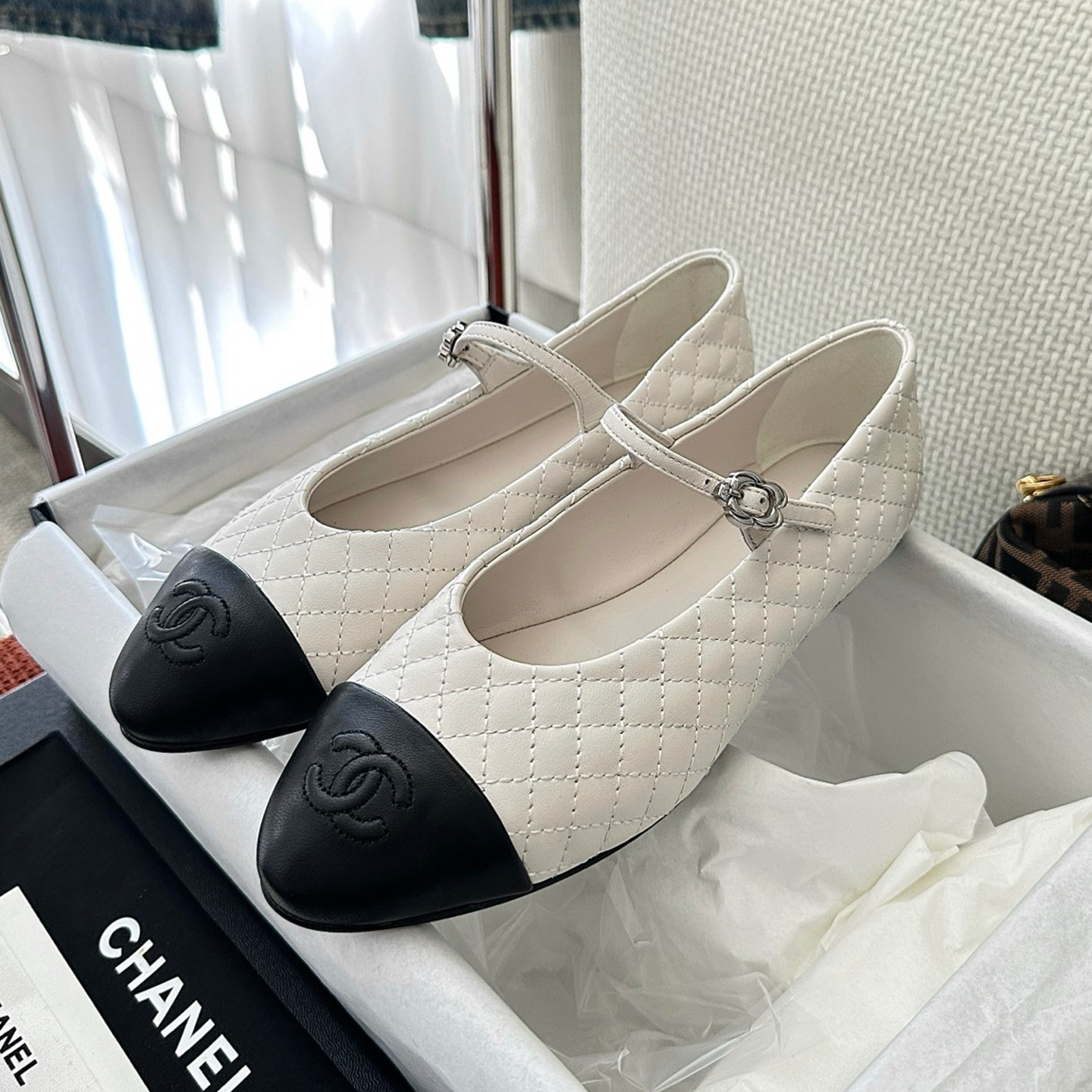 NIGO Women's Double C Embroidered Checkered Flat Mary Jane Shoes Four Seasons Round Toe Leather Casual Sandals Shoes #nigo81475